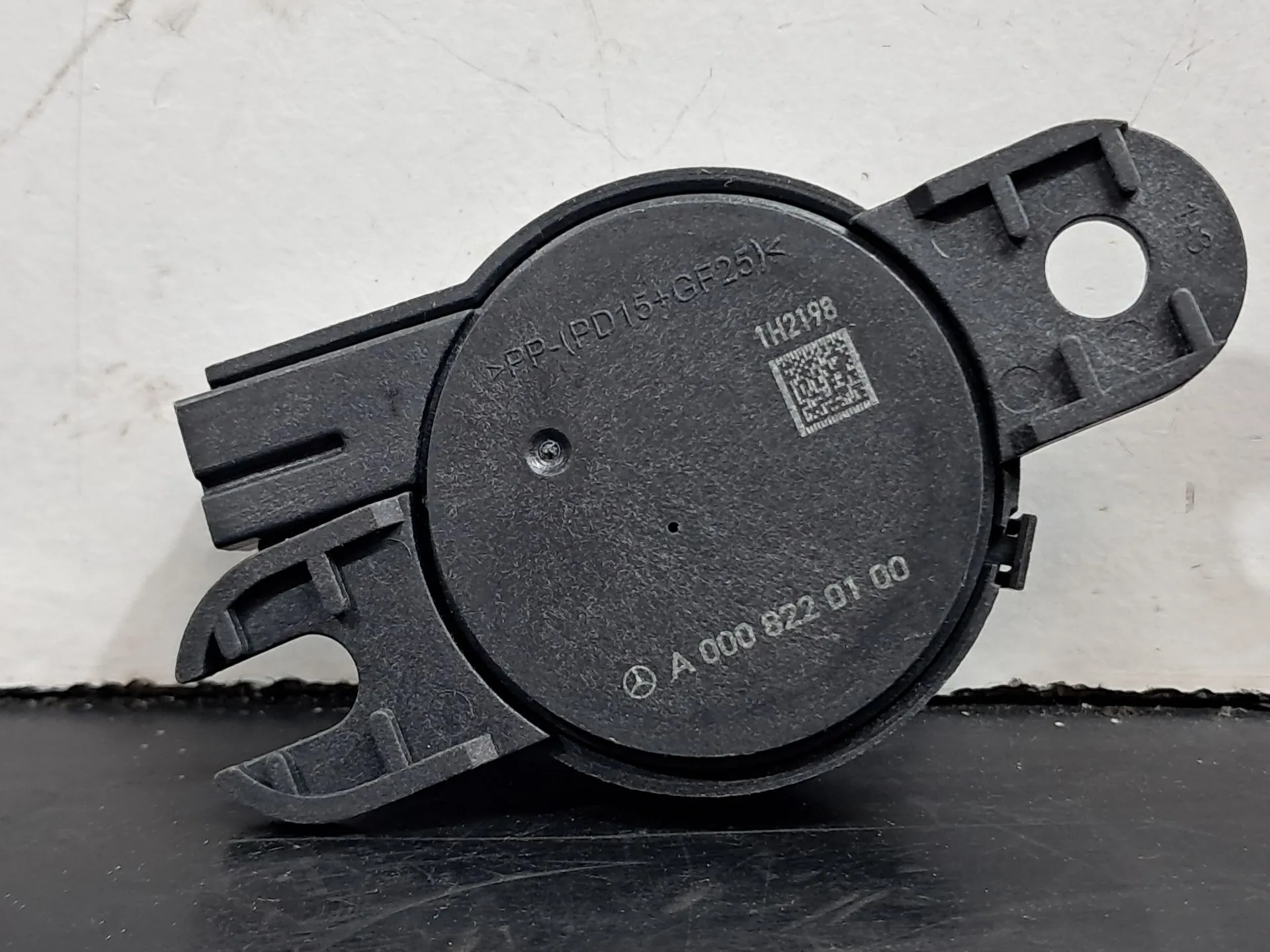 Besouro MERCEDES-BENZ Classe C (W206) Imagem-1