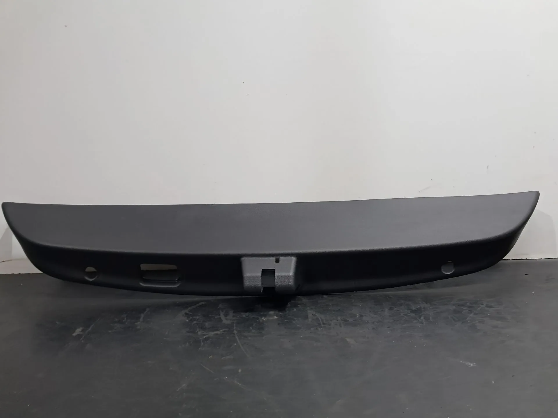 Tampa / cobertura genérica MERCEDES-BENZ Classe C (W206)