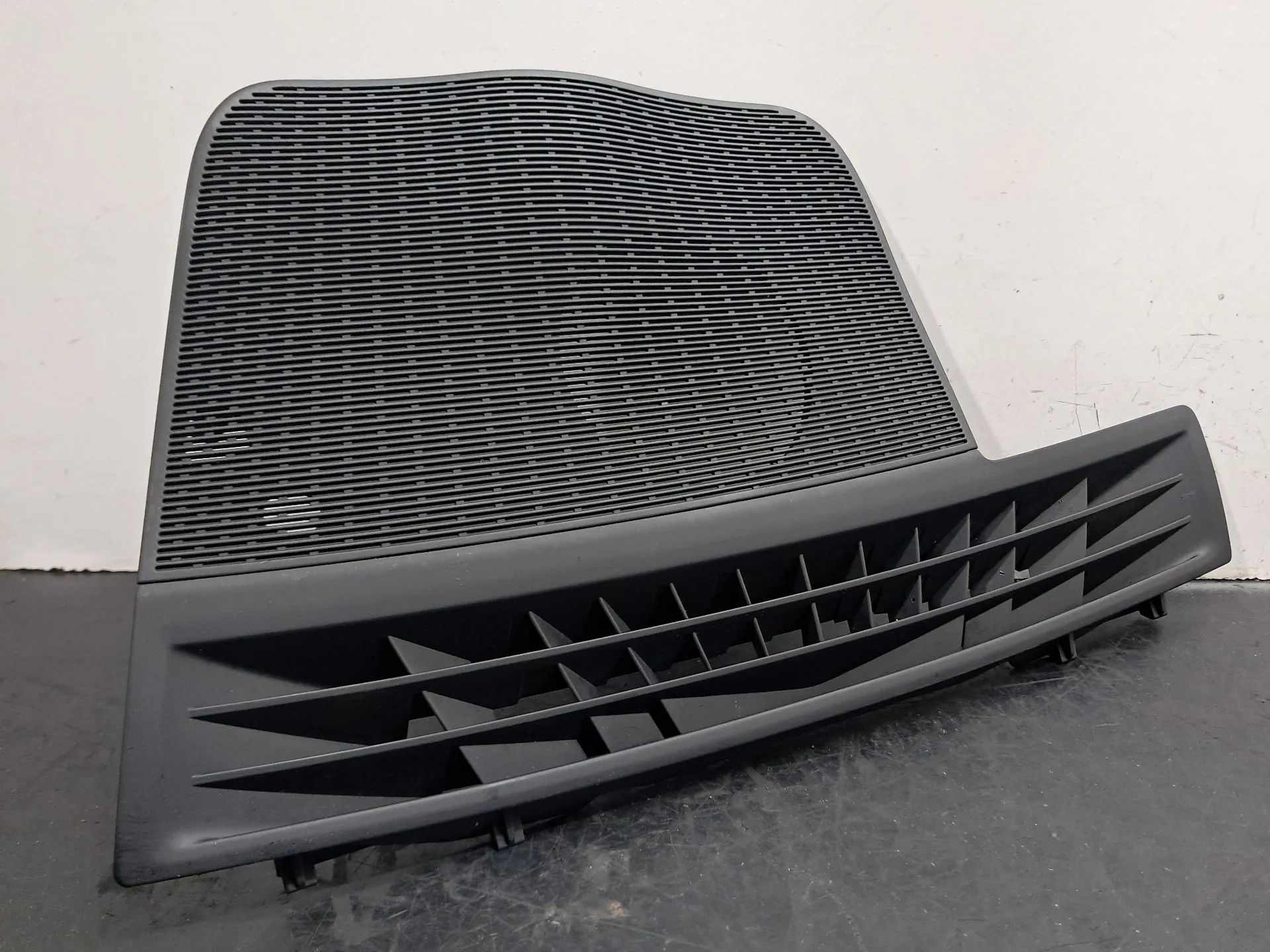 Tampa / cobertura genérica MERCEDES-BENZ Classe C (W206)