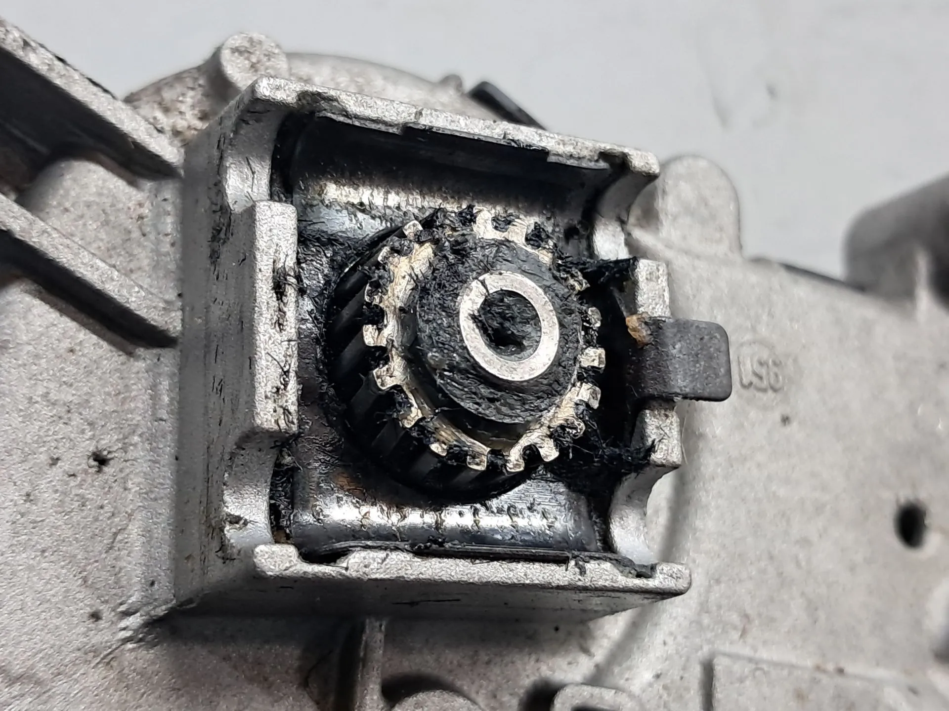 Moteur toit ouvrant BMW X5 (E70) Imagem-3