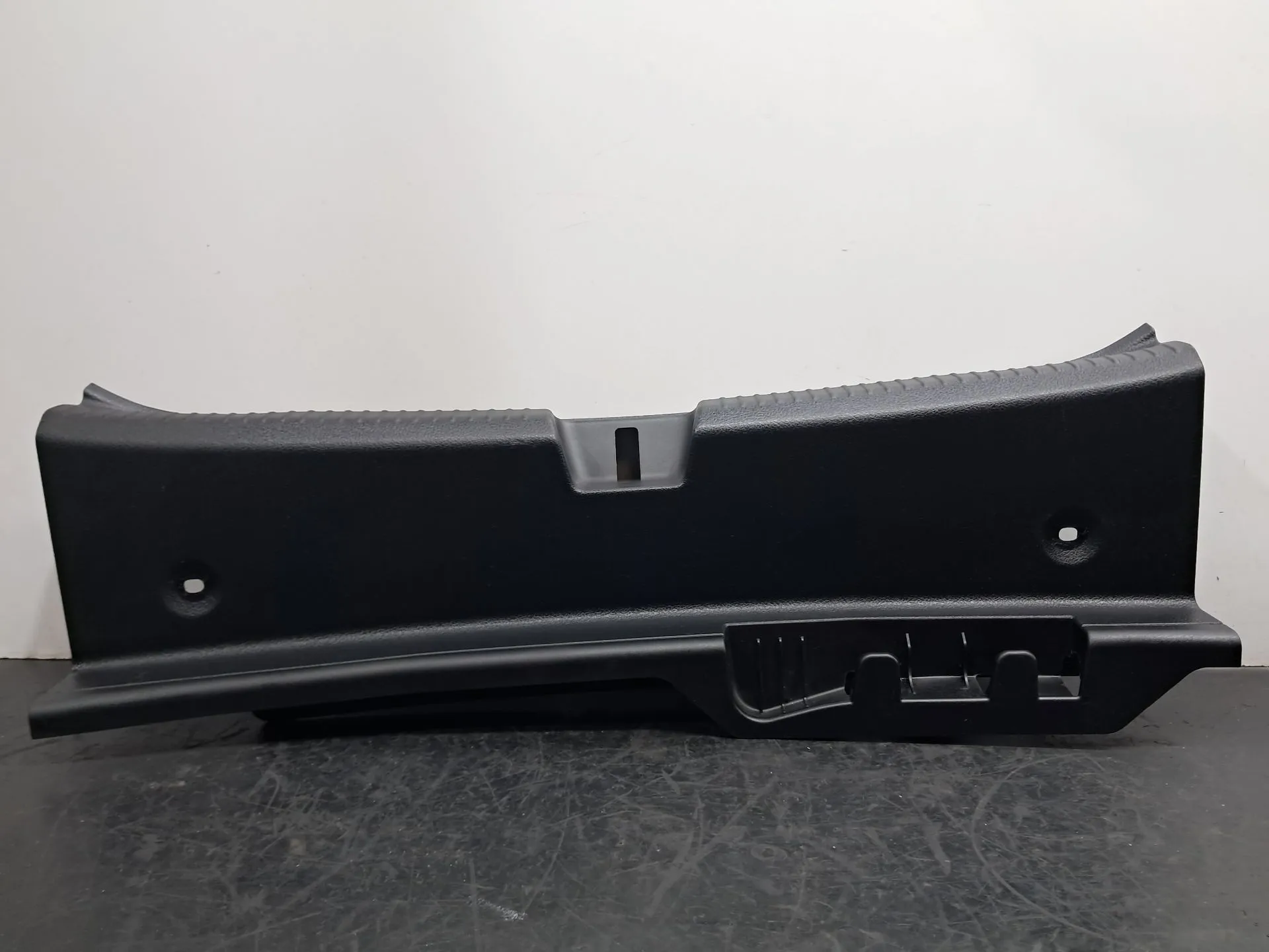 Tampa / cobertura genérica MERCEDES-BENZ Classe C (W206)