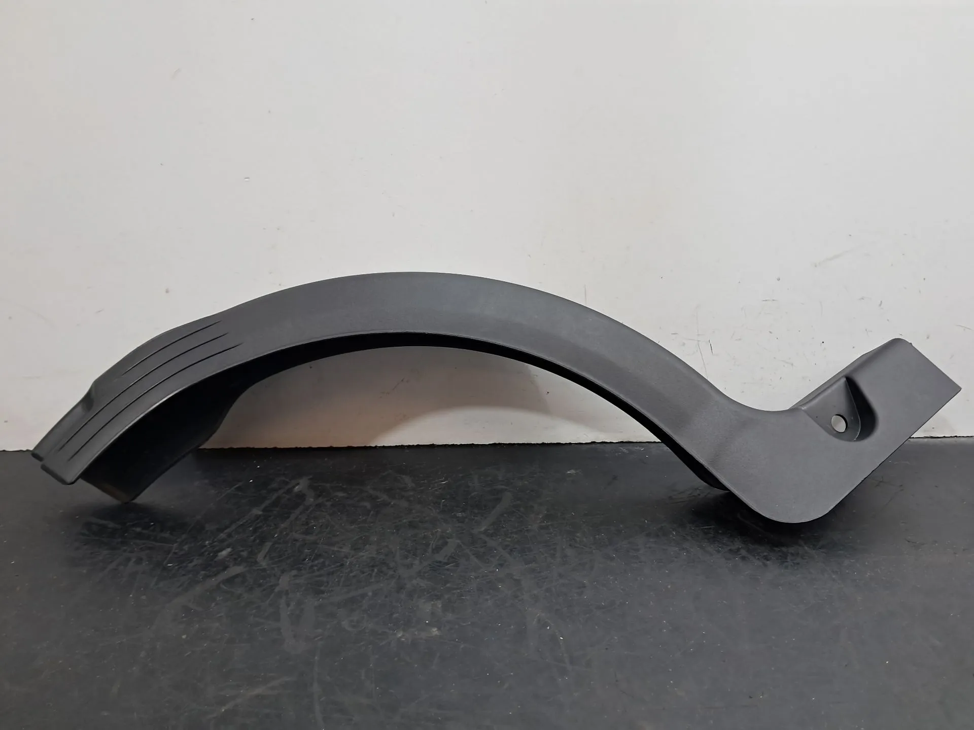 Tampa / cobertura genérica MERCEDES-BENZ Classe C (W206)