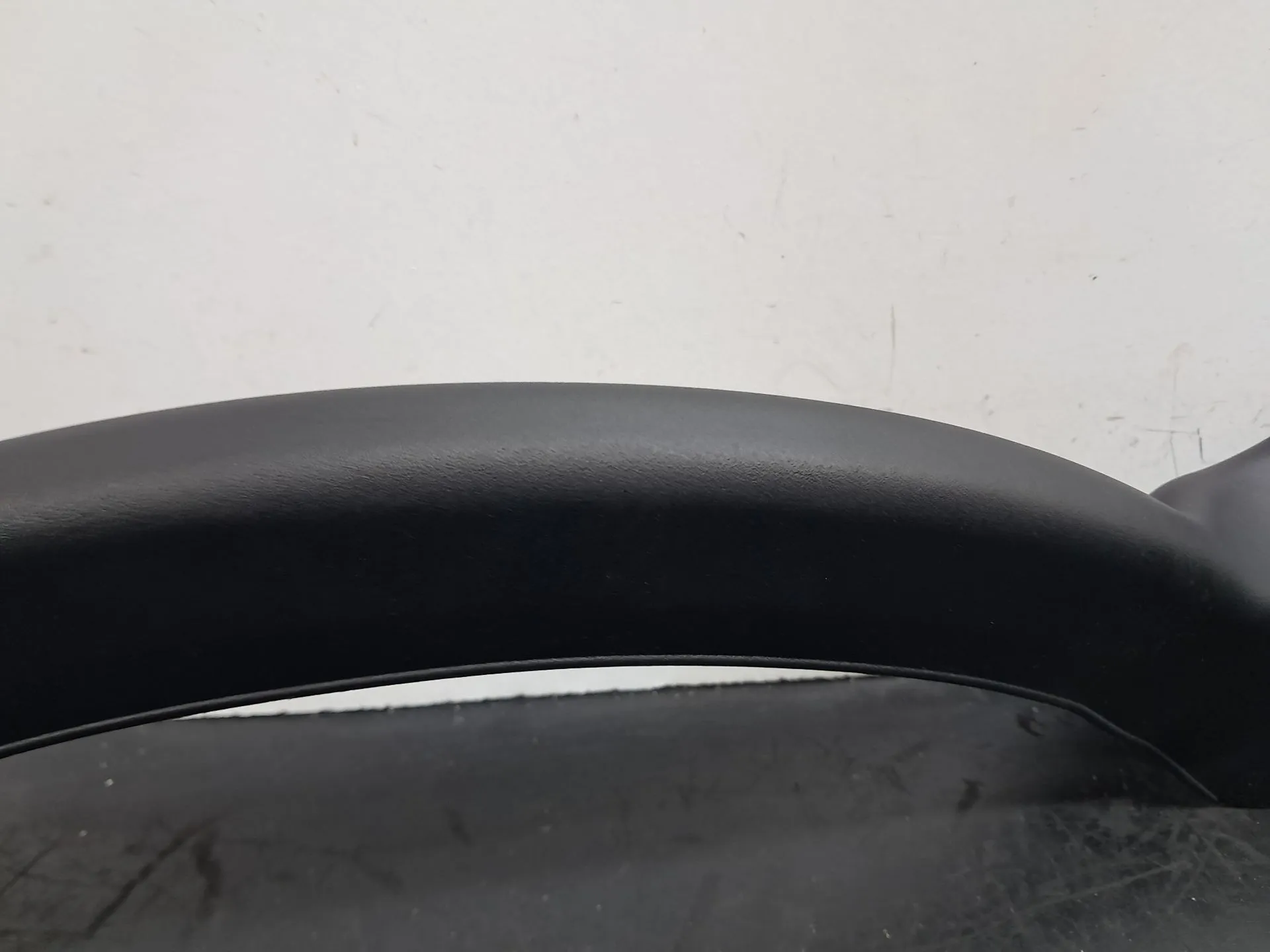 Tampa / cobertura genérica MERCEDES-BENZ Classe C (W206) Imagem-2