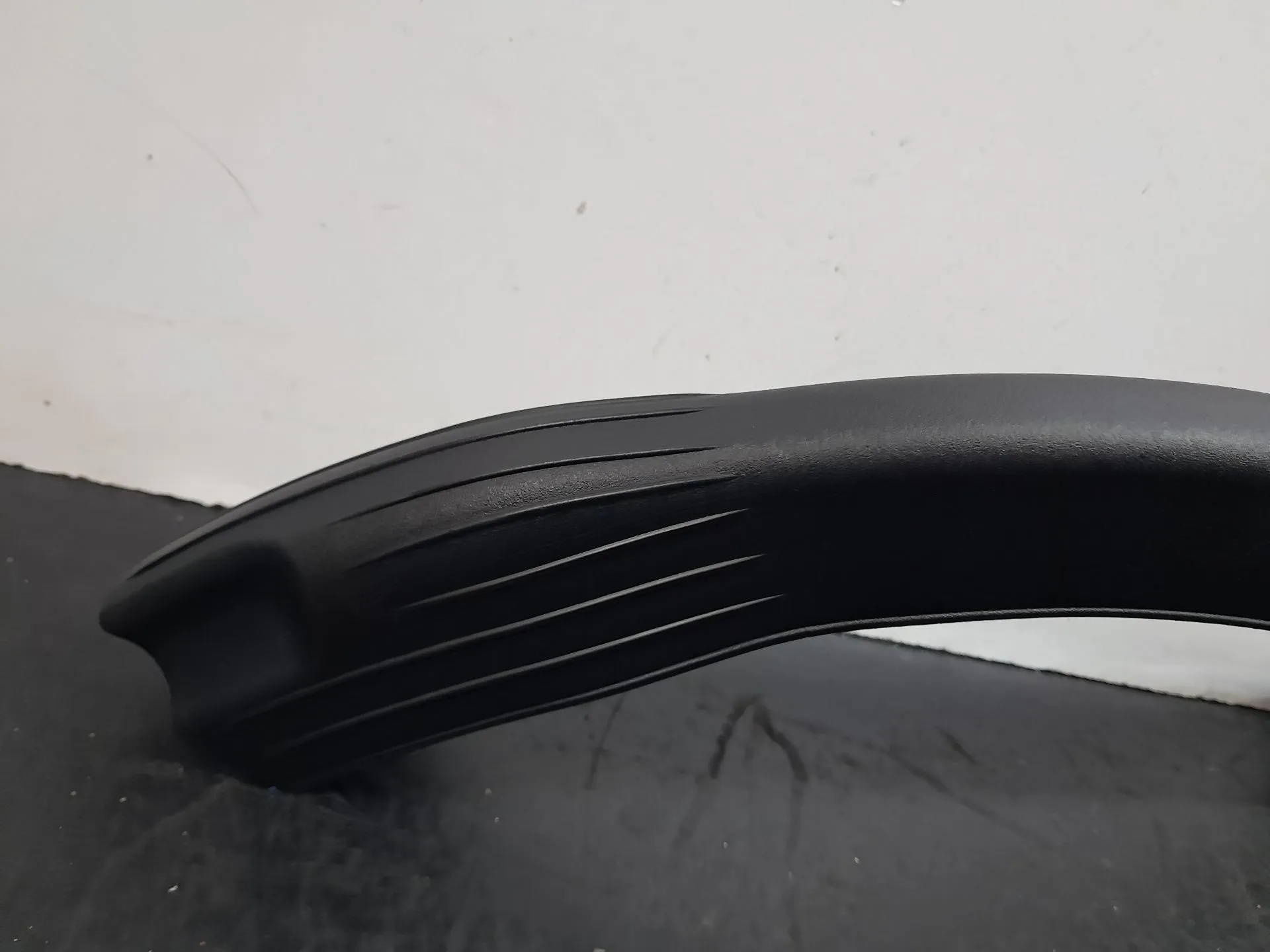 Tampa / cobertura genérica MERCEDES-BENZ Classe C (W206) Imagem-3