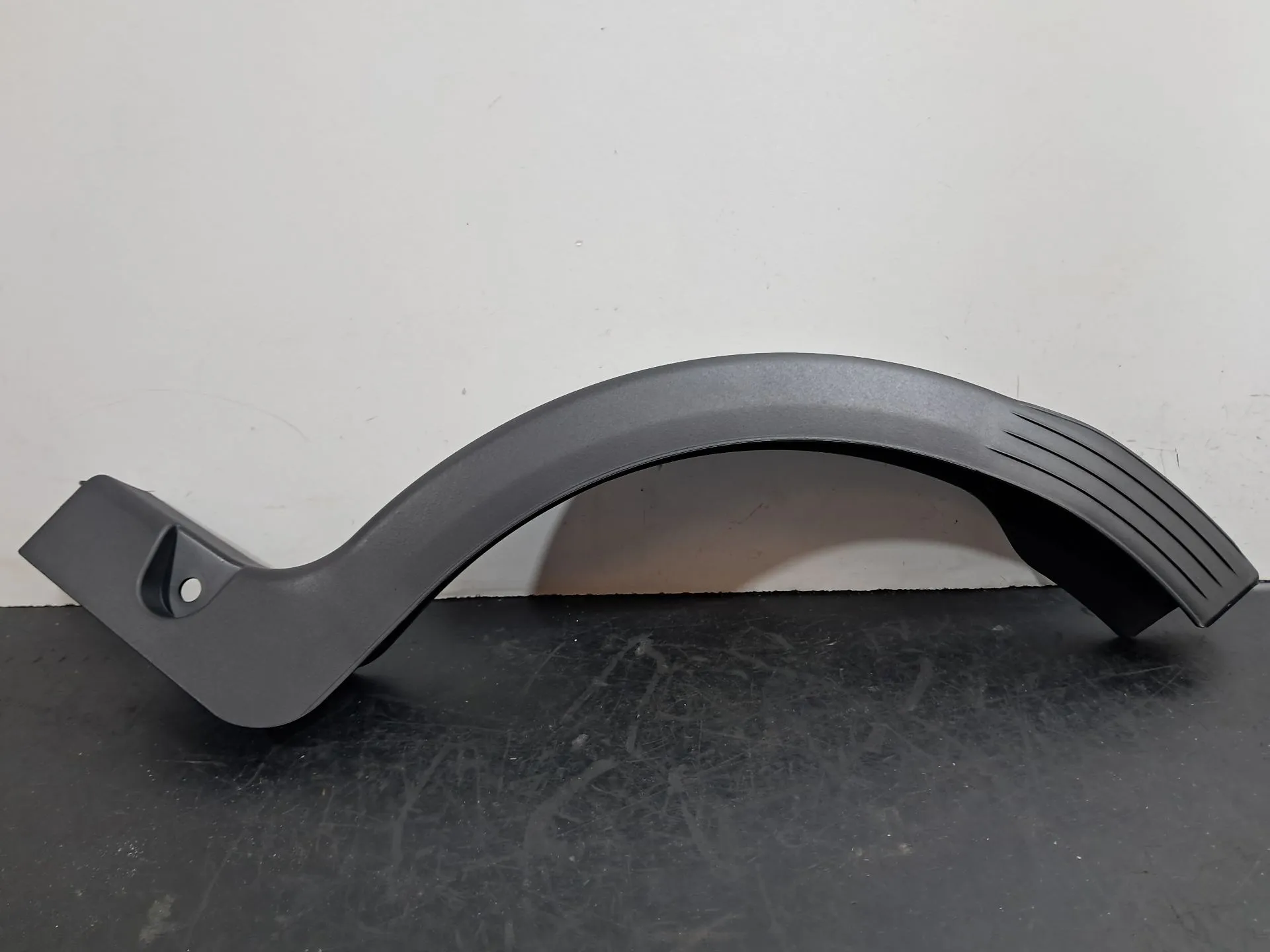 Tampa / cobertura genérica MERCEDES-BENZ Classe C (W206)