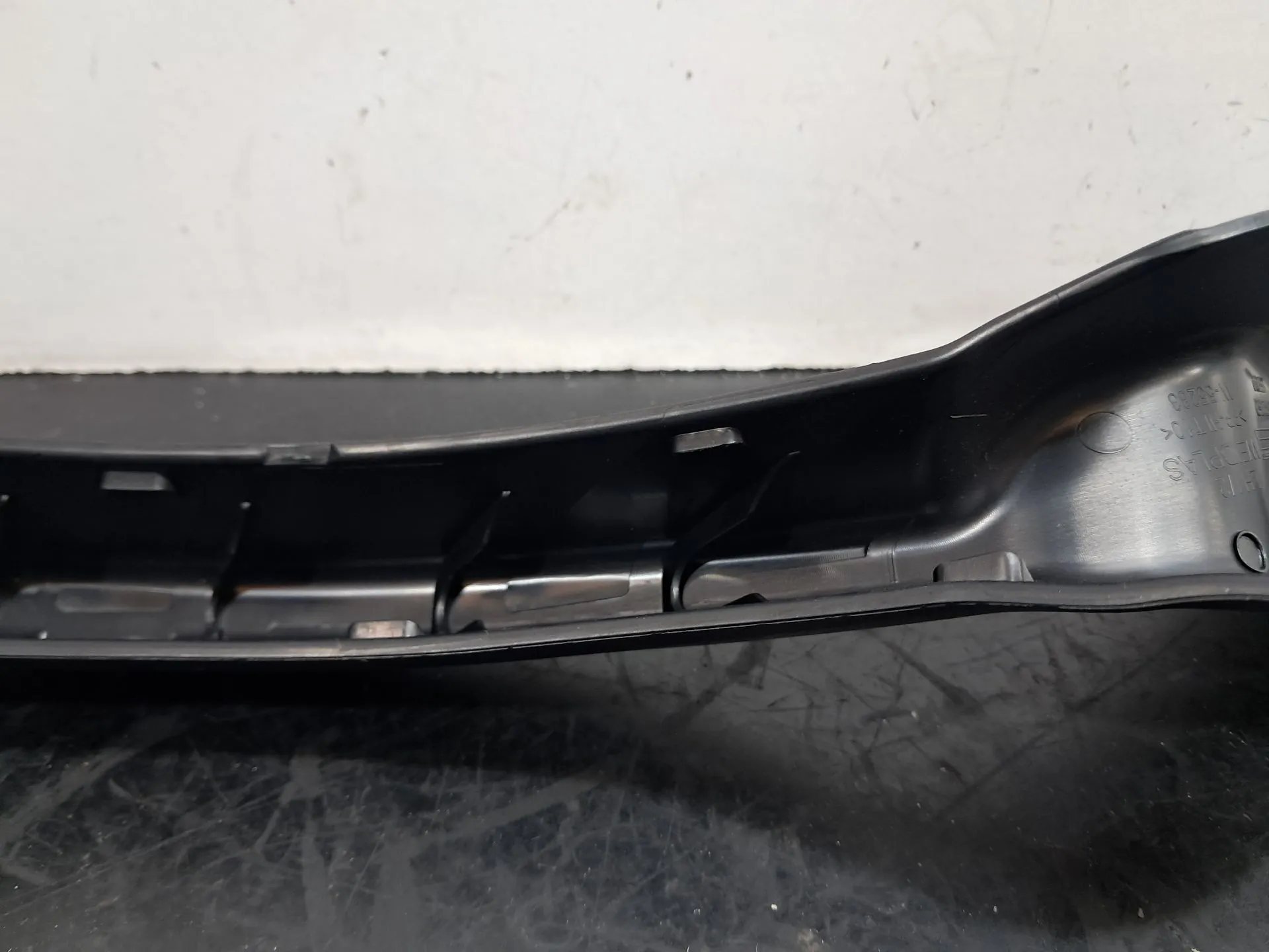 Tampa / cobertura genérica MERCEDES-BENZ Classe C (W206) Imagem-7