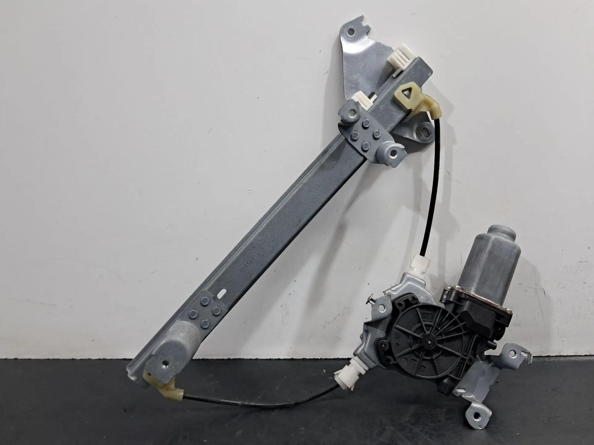 Left rear window regulator NISSAN Qashqai/Qashqai+2 I (J10, JJ10)