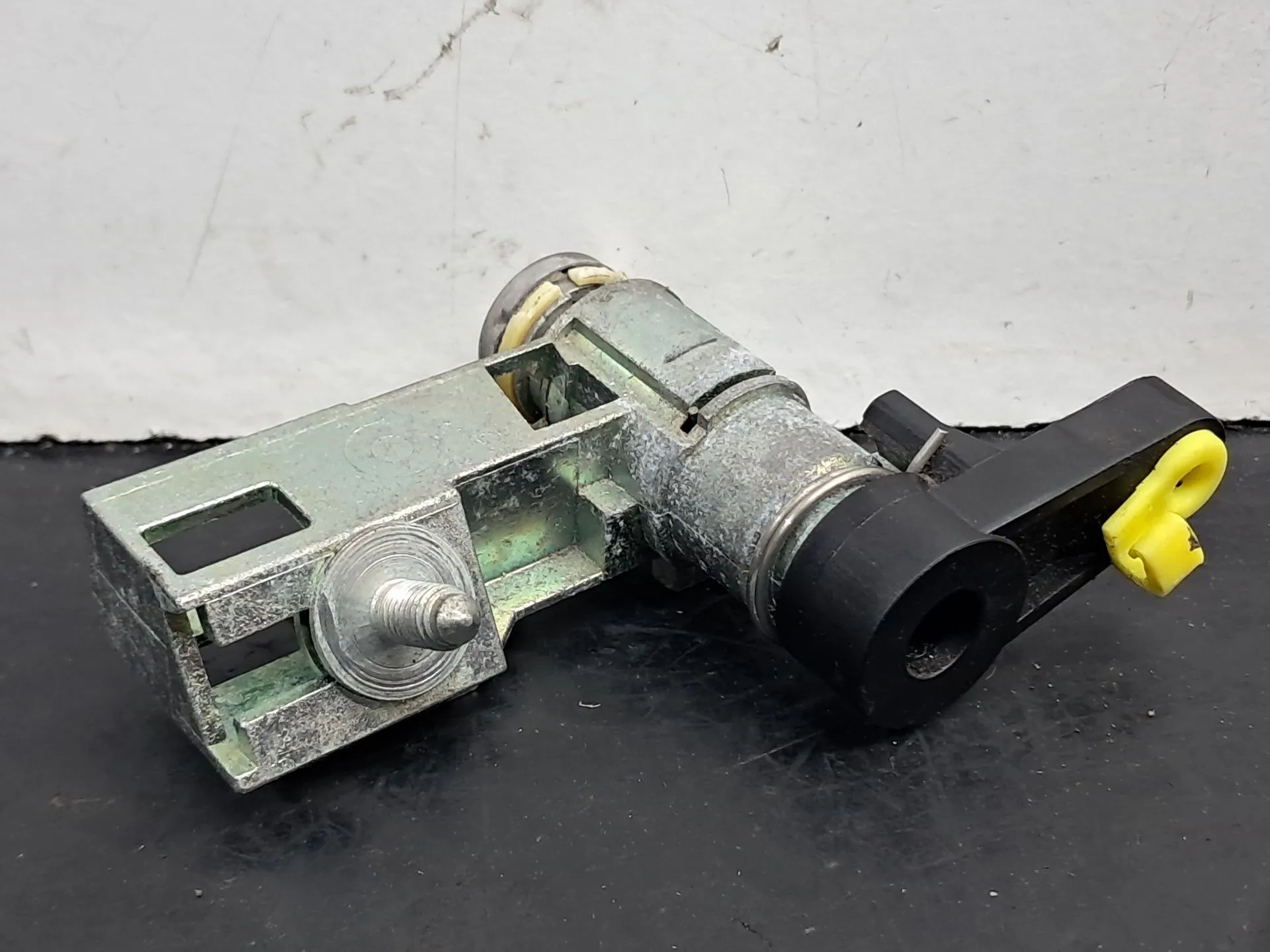 Barillet porte / hayon FIAT Panda (169_) Imagem-2