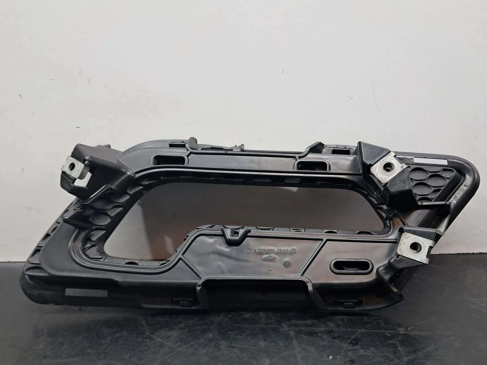 Tampa / cobertura genérica MERCEDES-BENZ Classe E Coupé (C207) Imagem-1