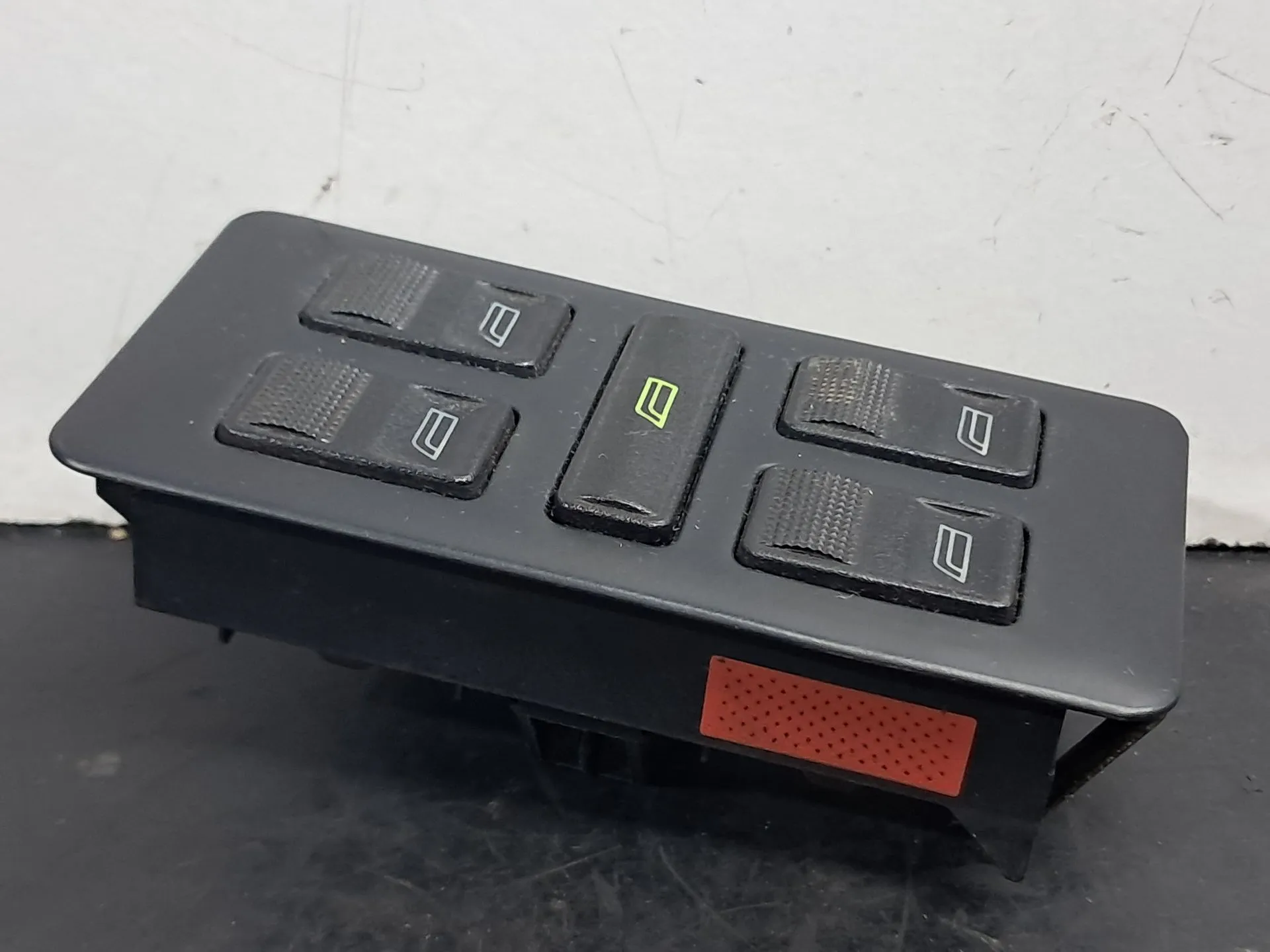 Commande / interrupteur lève-vitre Avant gauche AUDI A6 (4A2, C4) Imagem-2