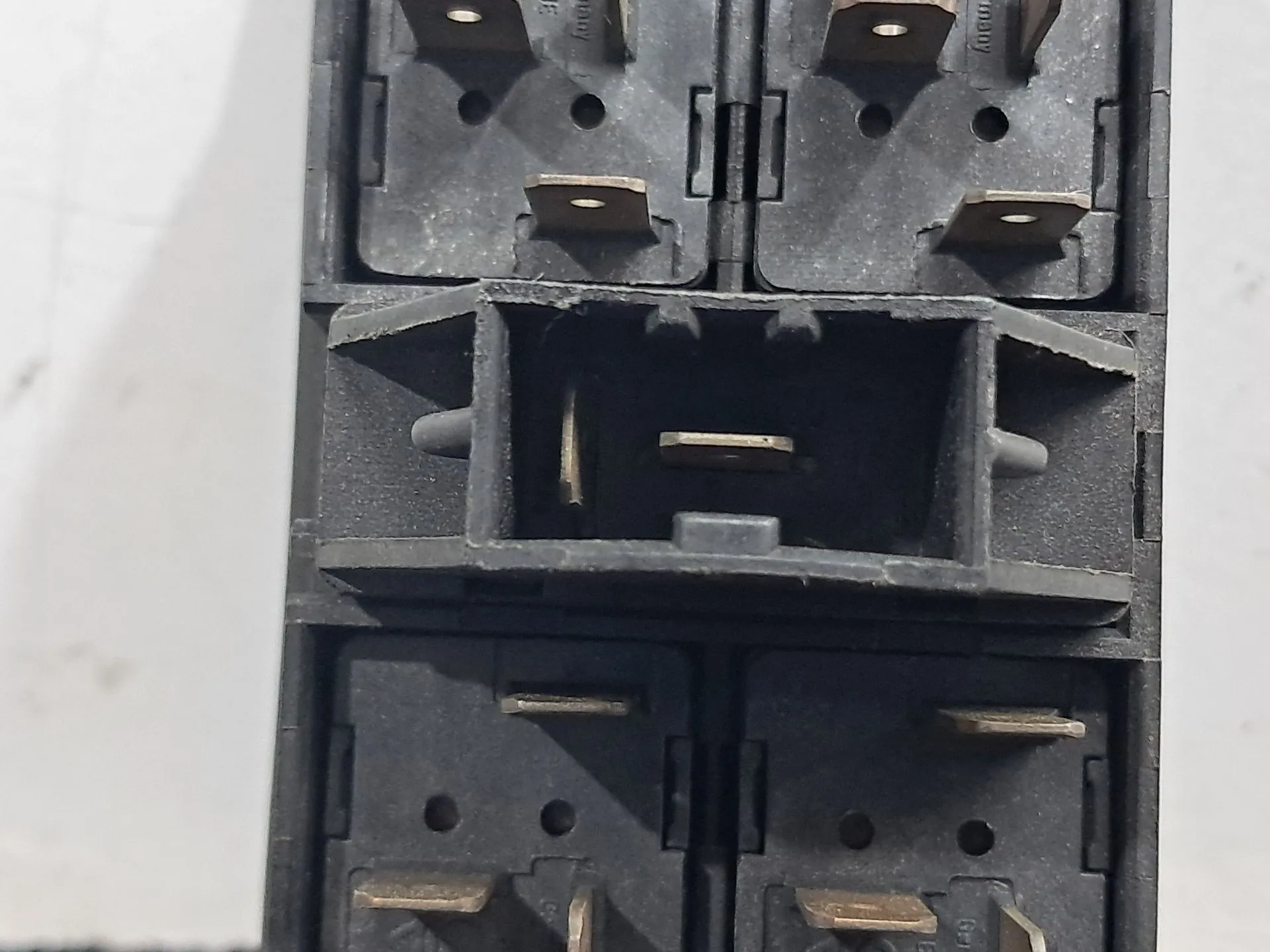 Commande / interrupteur lève-vitre Avant gauche AUDI A6 (4A2, C4) Imagem-5