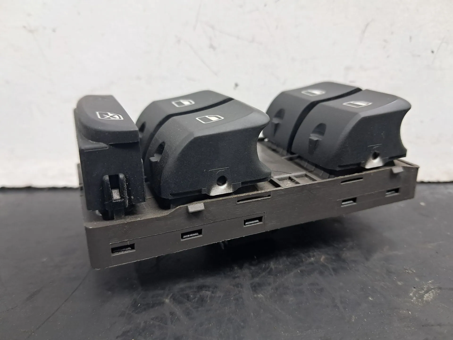 Commande / interrupteur lève-vitre Avant gauche AUDI A1 Sportback (8XA, 8XF) Imagem-2