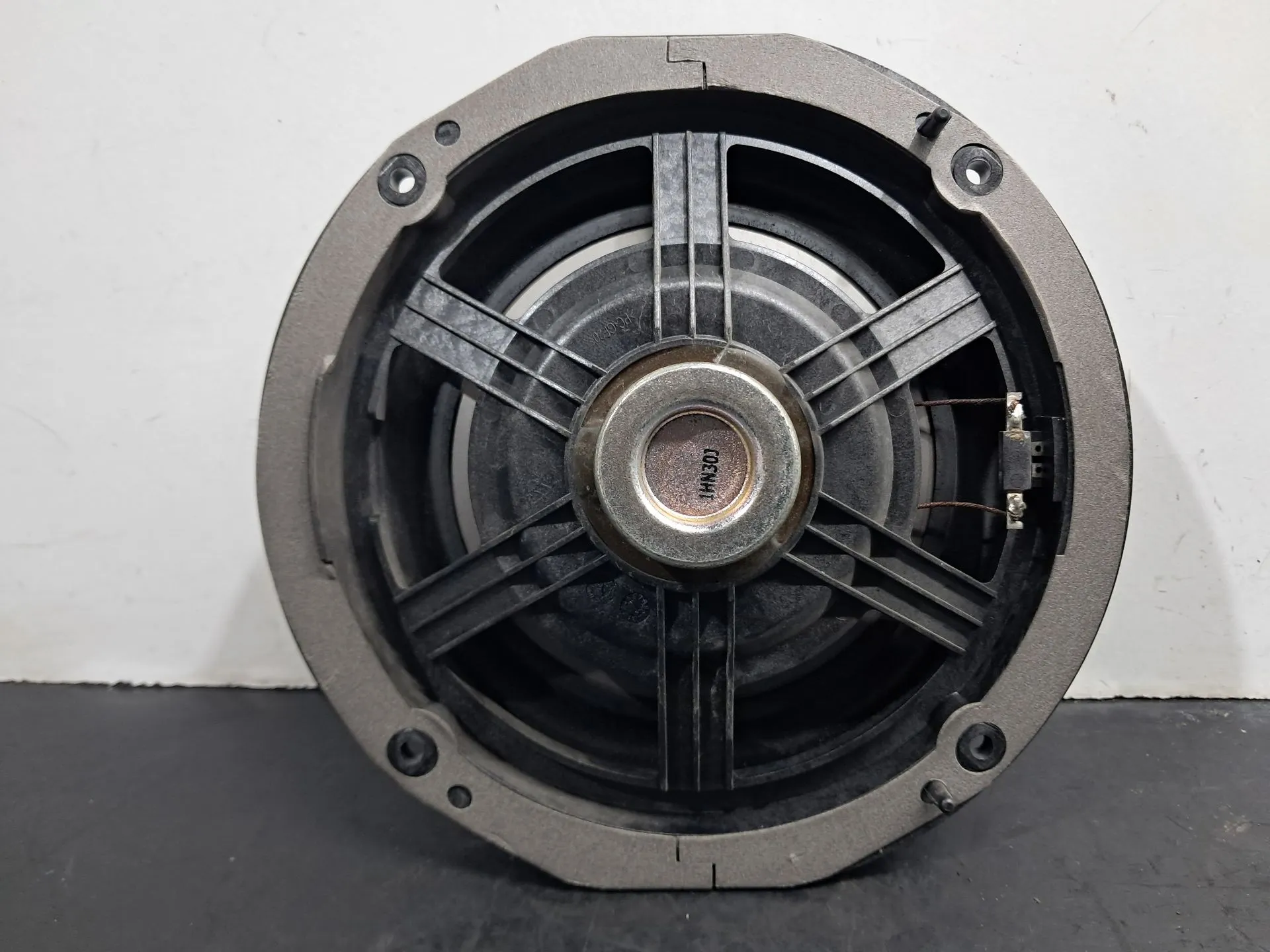 Columna de sonido AUDI A1 Sportback (8XA, 8XF) Imagem-1