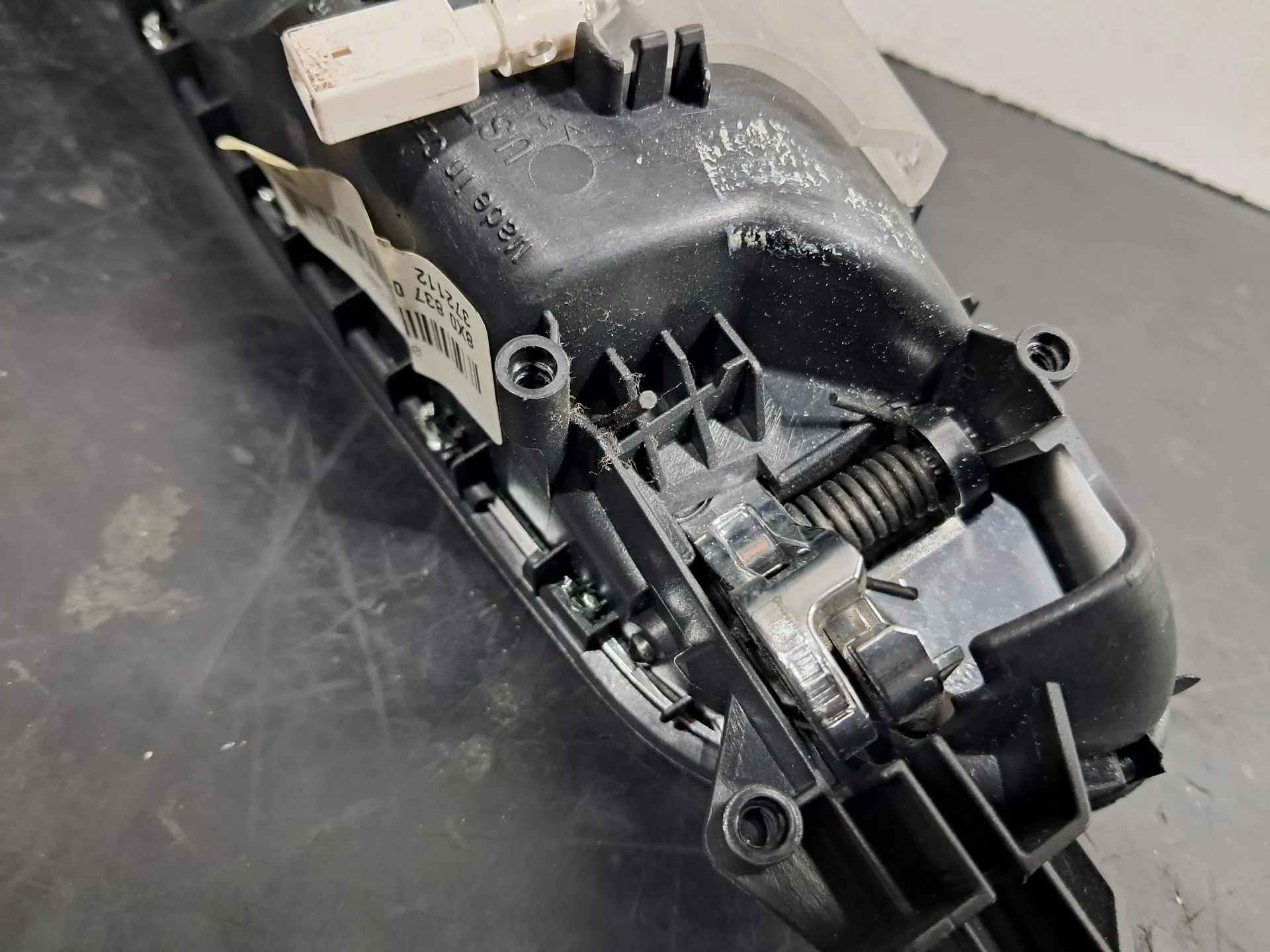 Manija interior puerta Delantero Izquierdo AUDI A1 Sportback (8XA, 8XF) Imagem-5