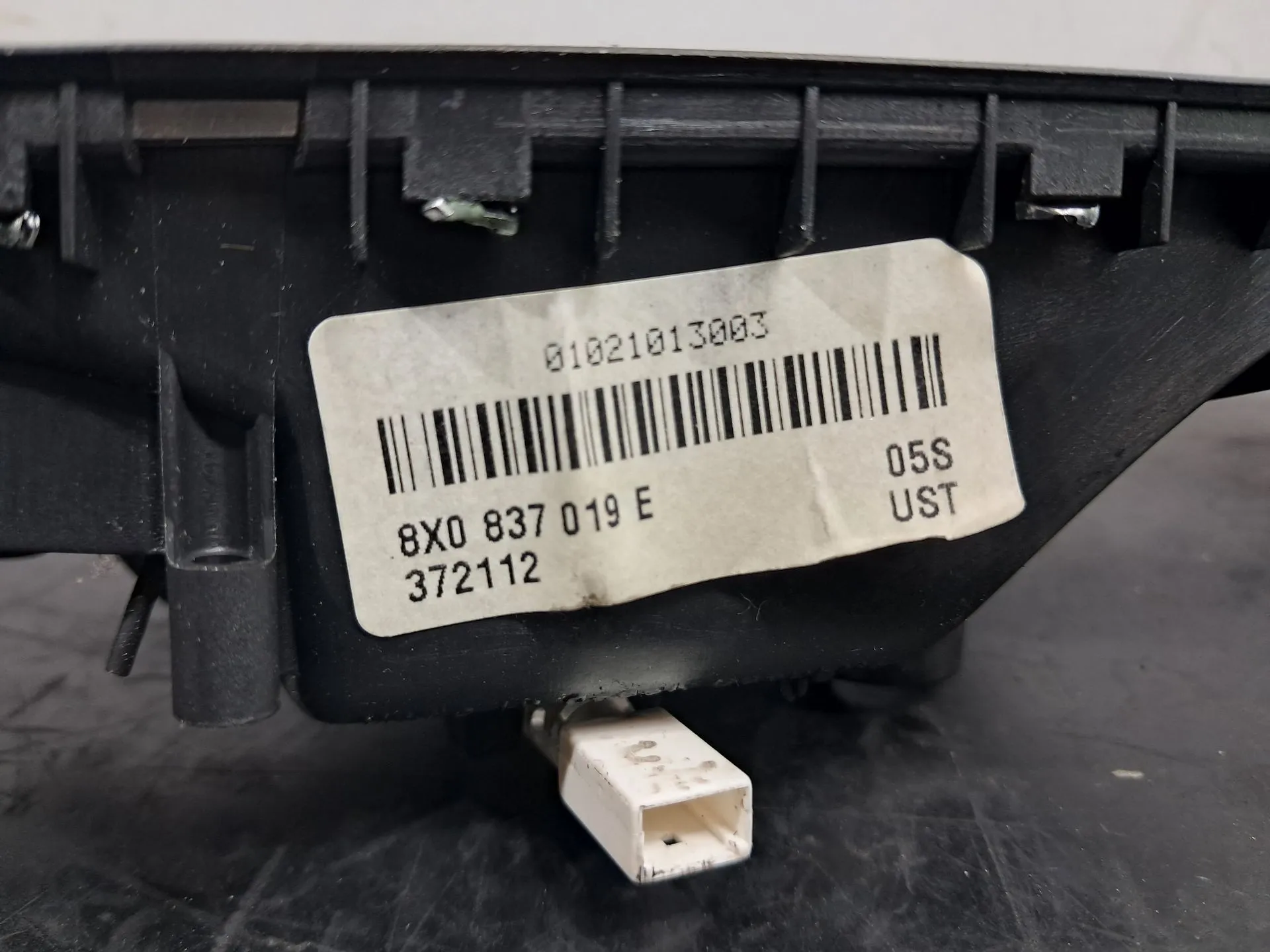 Manija interior puerta Delantero Izquierdo AUDI A1 Sportback (8XA, 8XF) Imagem-6