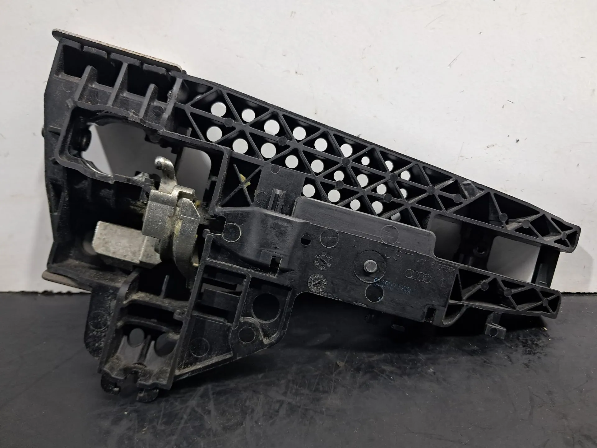 Support poignée porte avant gauche AUDI A1 Sportback (8XA, 8XF) Imagem-2