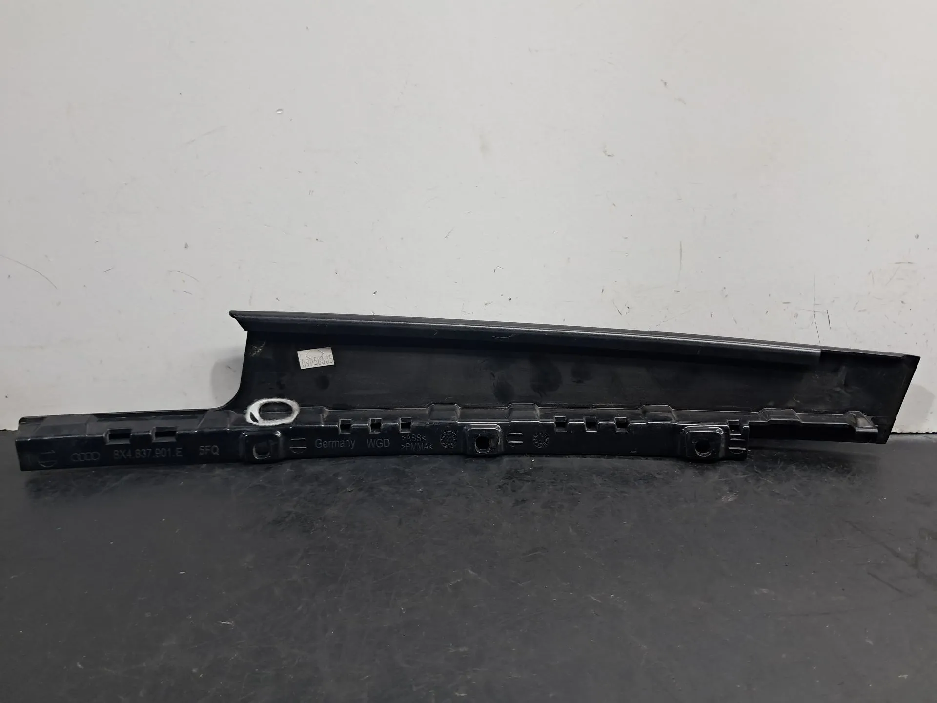 Modanatura porta anteriore sinistra AUDI A1 Sportback (8XA, 8XF) Imagem-5