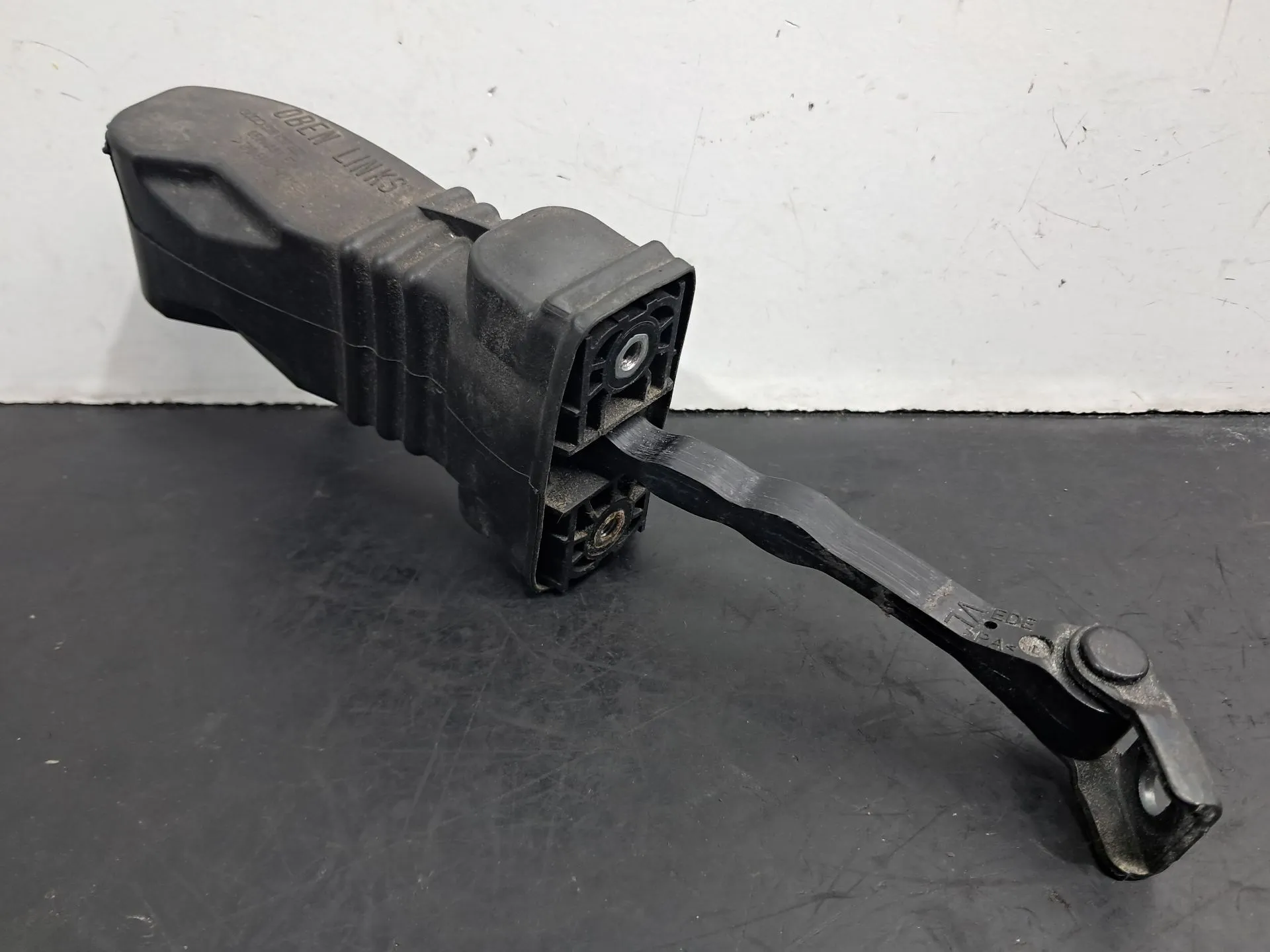 Limitador de puerta  delantero izquierdo AUDI A1 Sportback (8XA, 8XF) Imagem-1