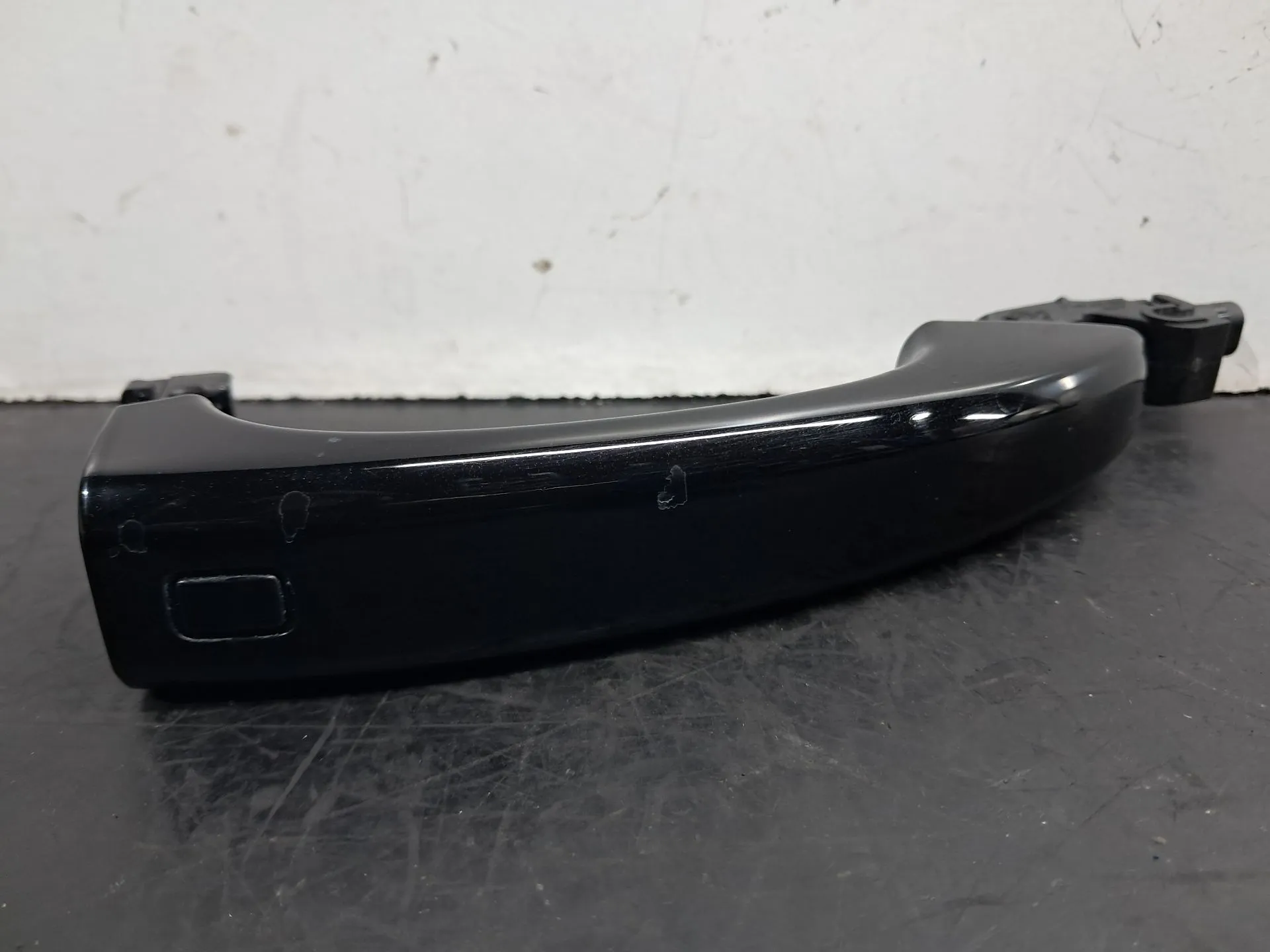 Poignée de porte avant gauche AUDI A1 Sportback (8XA, 8XF)