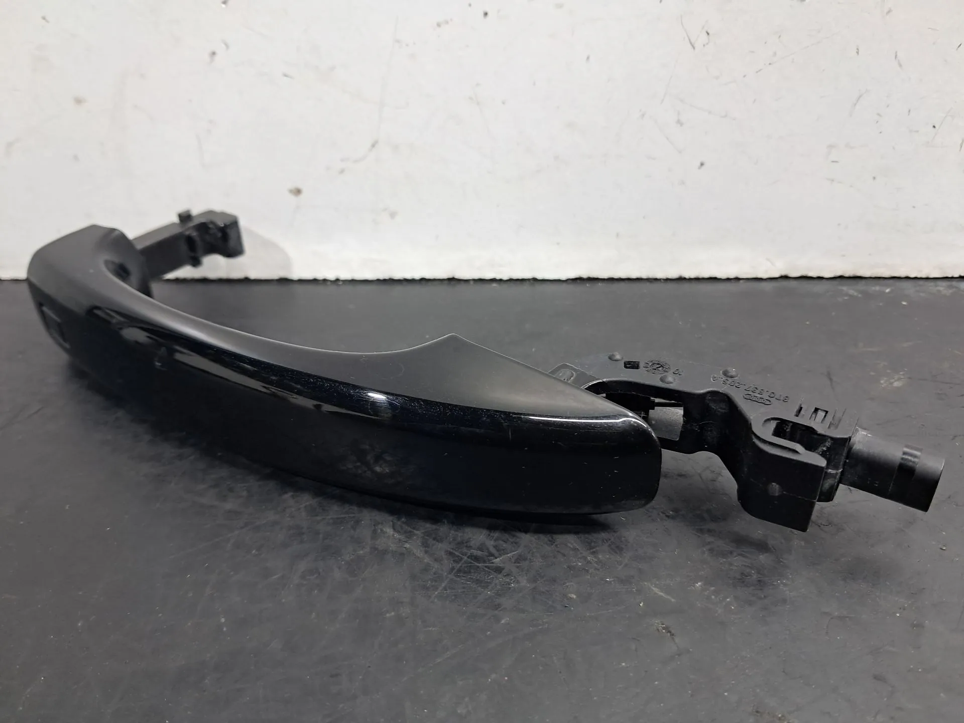 Manija puerta Delantero Izquierdo AUDI A1 Sportback (8XA, 8XF) Imagem-1