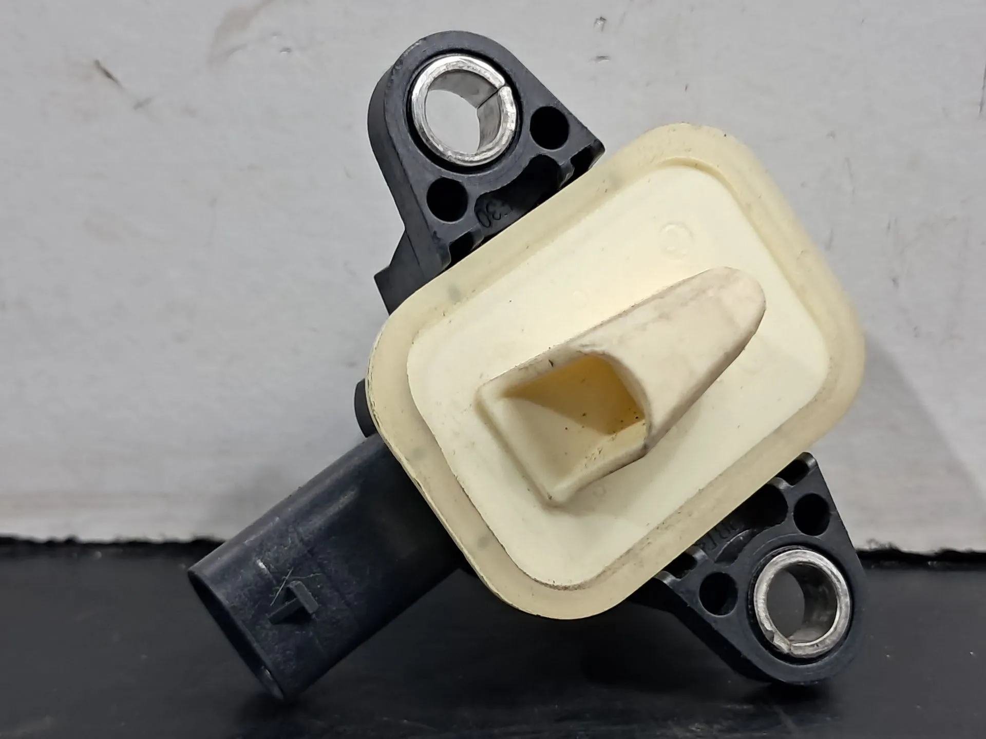 Sensor airbag Delantero Izquierdo AUDI A1 Sportback (8XA, 8XF) Imagem-2