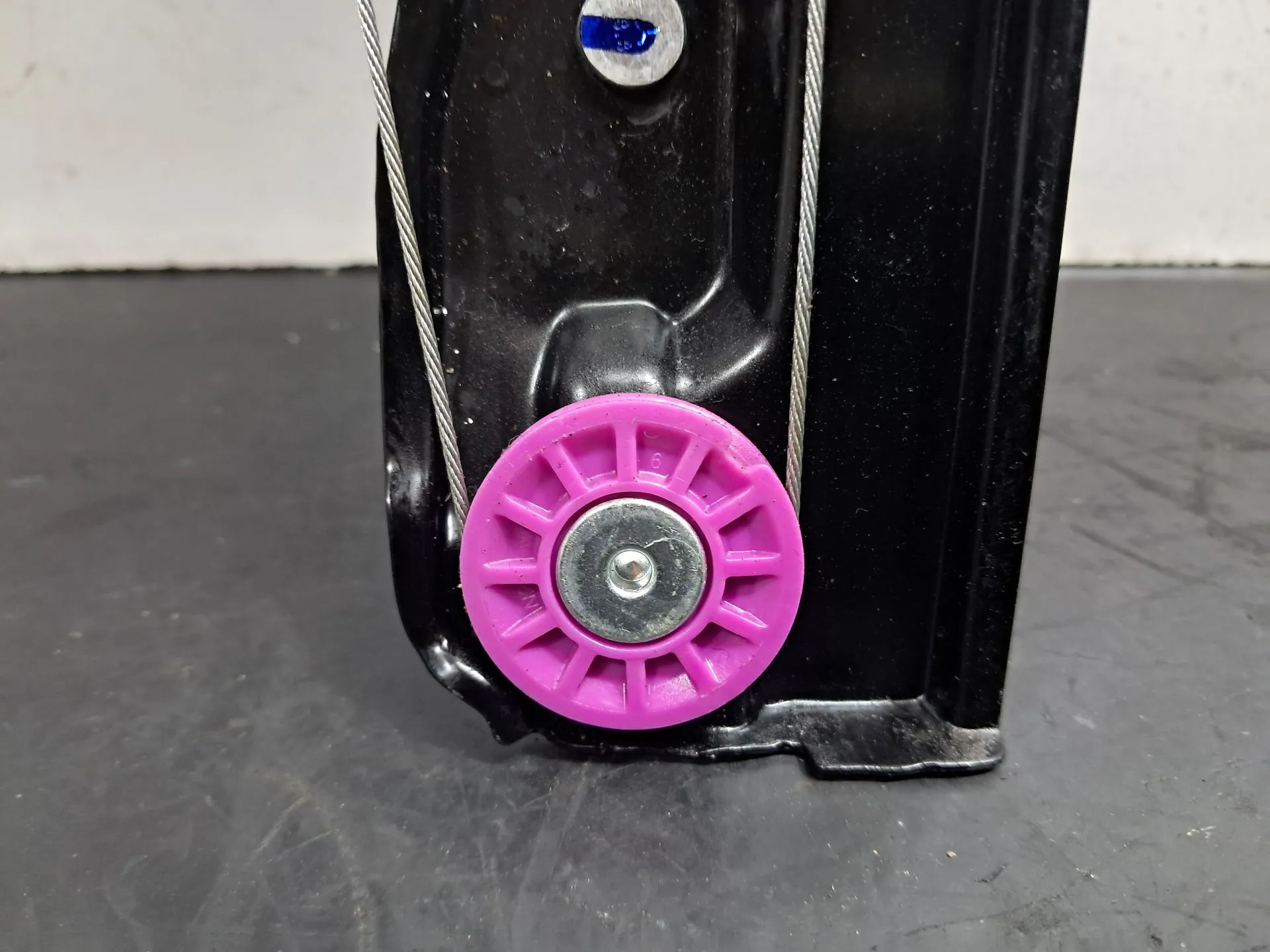 Lève-vitre arrière gauche BMW 2 Gran Tourer (F46) Imagem-5