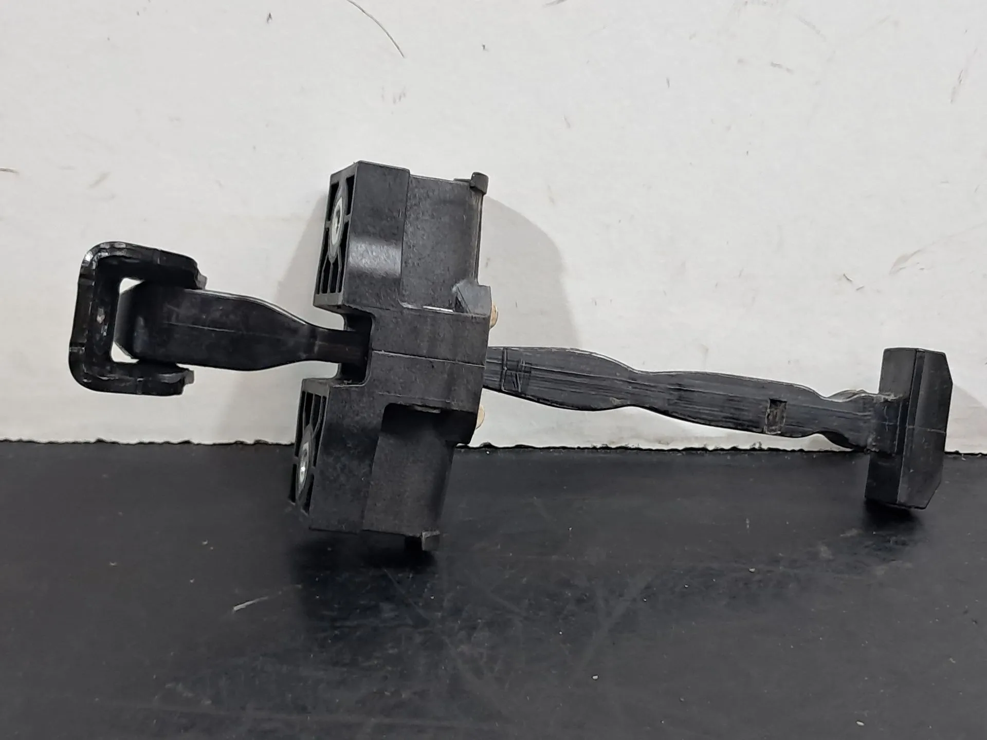 Limiteur de porte Arrière Gauche BMW 2 Gran Tourer (F46) Imagem-1