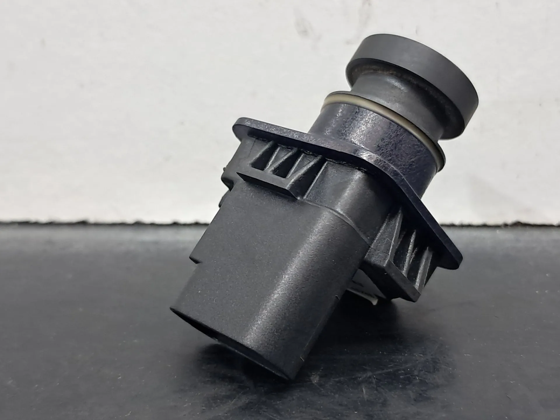 Câmera traseira VOLVO V40 Hatchback Imagem-2