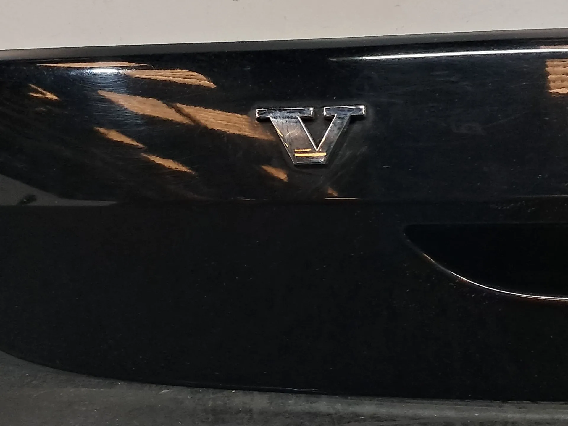 Modanatura porta / portellone bagagliaio VOLVO V40 Hatchback Imagem-2