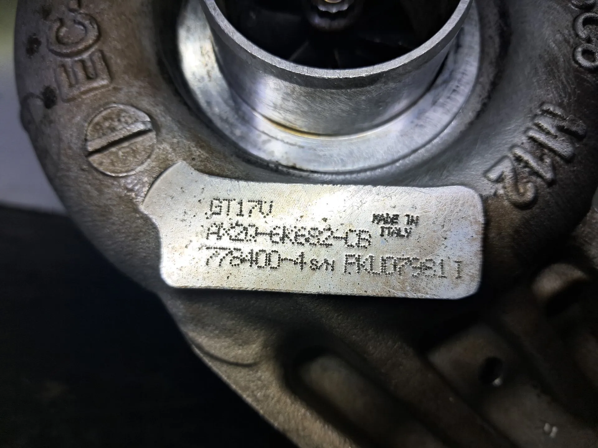 Turbocharger  JAGUAR XF (X250) Imagem-2