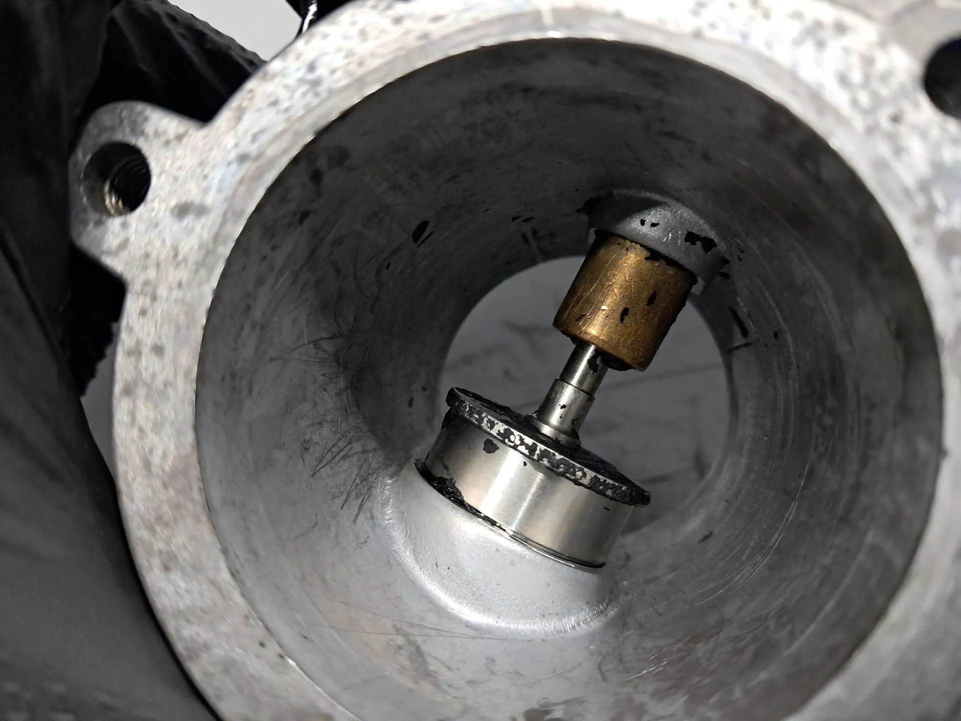 Valve EGR BMW X6 (E71, E72) Imagem-4