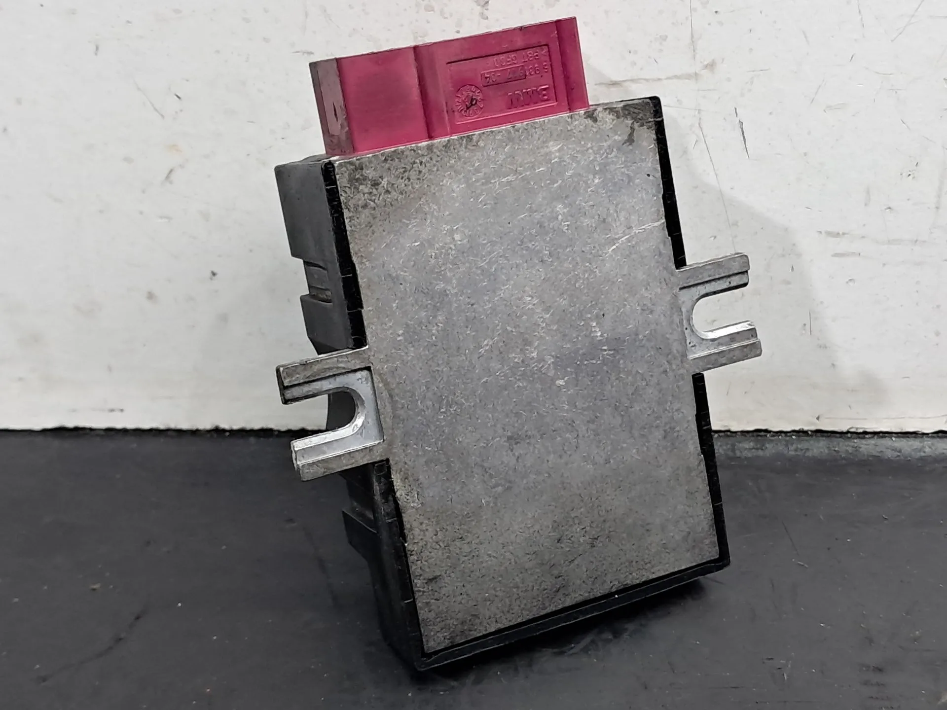 Calculateur carburant BMW 1 (E81) Imagem-2