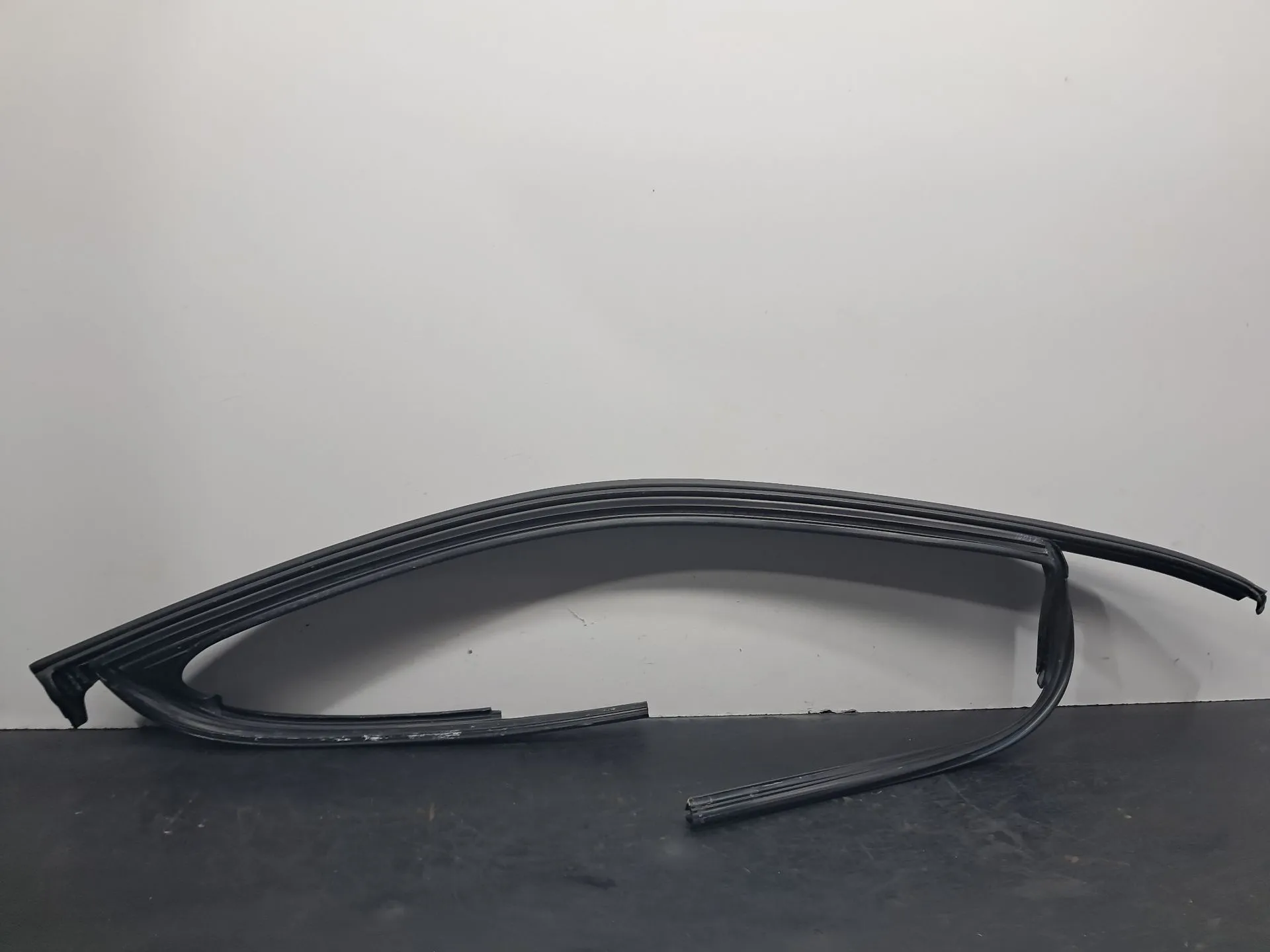 Gomma generica AUDI Q3 Sportback (F3N) Imagem-13