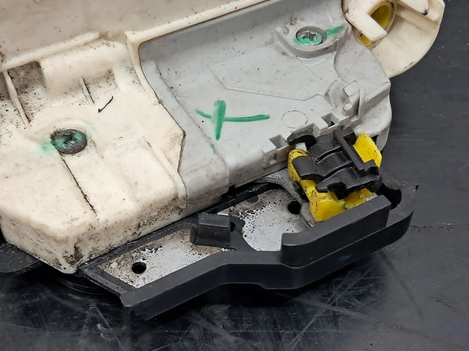 Cerradura / cierre puerta delantero izquierdo AUDI A4 Avant (8ED, B7) Imagem-1