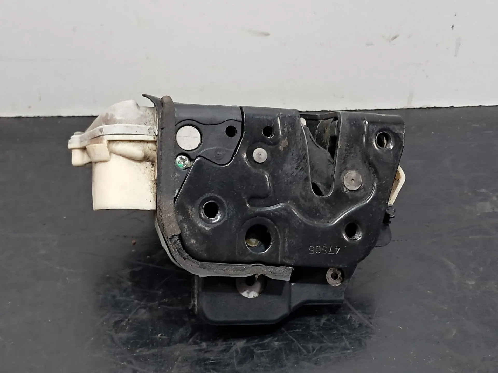 Cerradura / cierre puerta delantero izquierdo AUDI A4 Avant (8ED, B7) Imagem-5