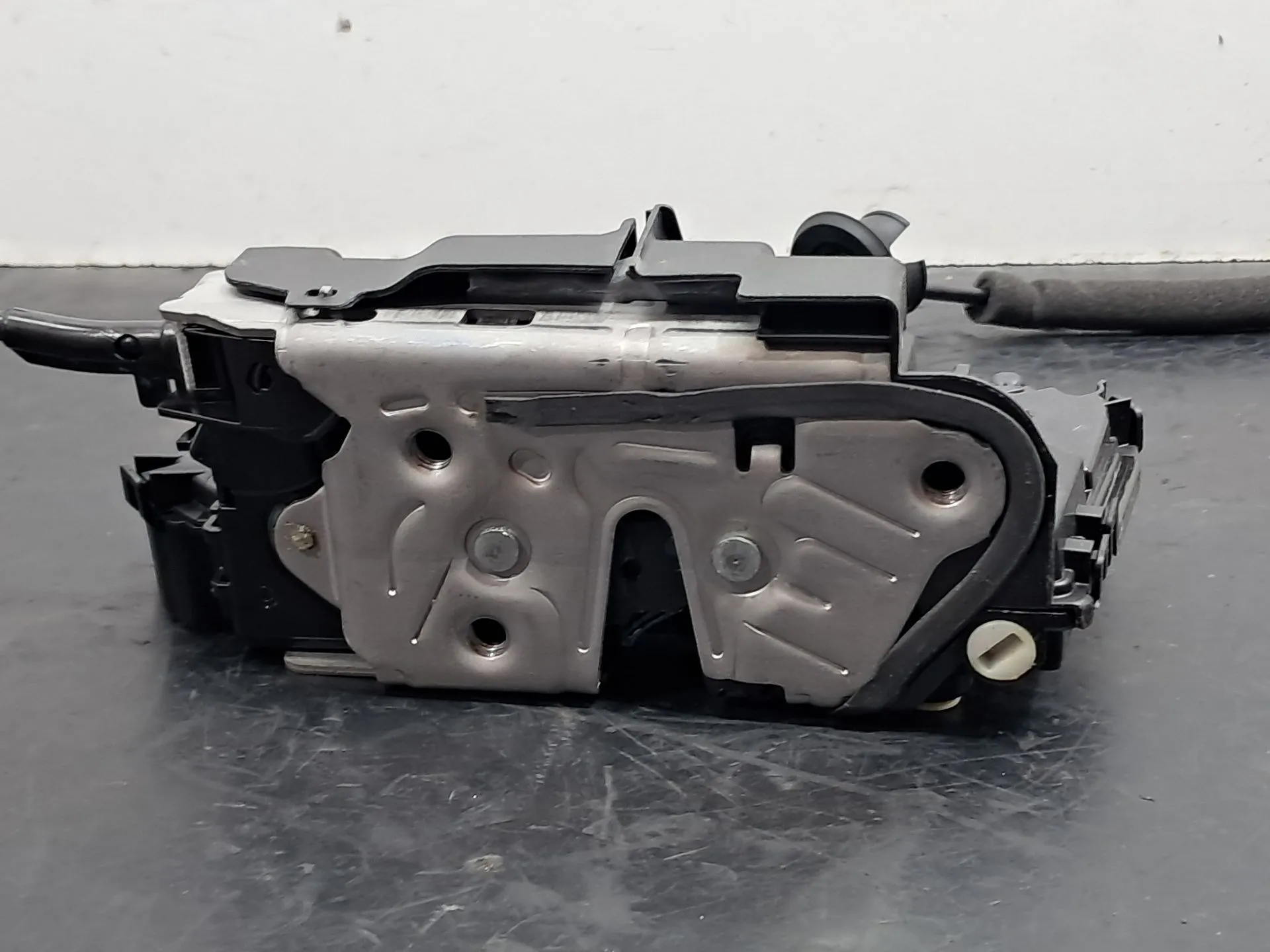 Serrure Arrière Gauche AUDI Q3 Sportback (F3N) Imagem-4