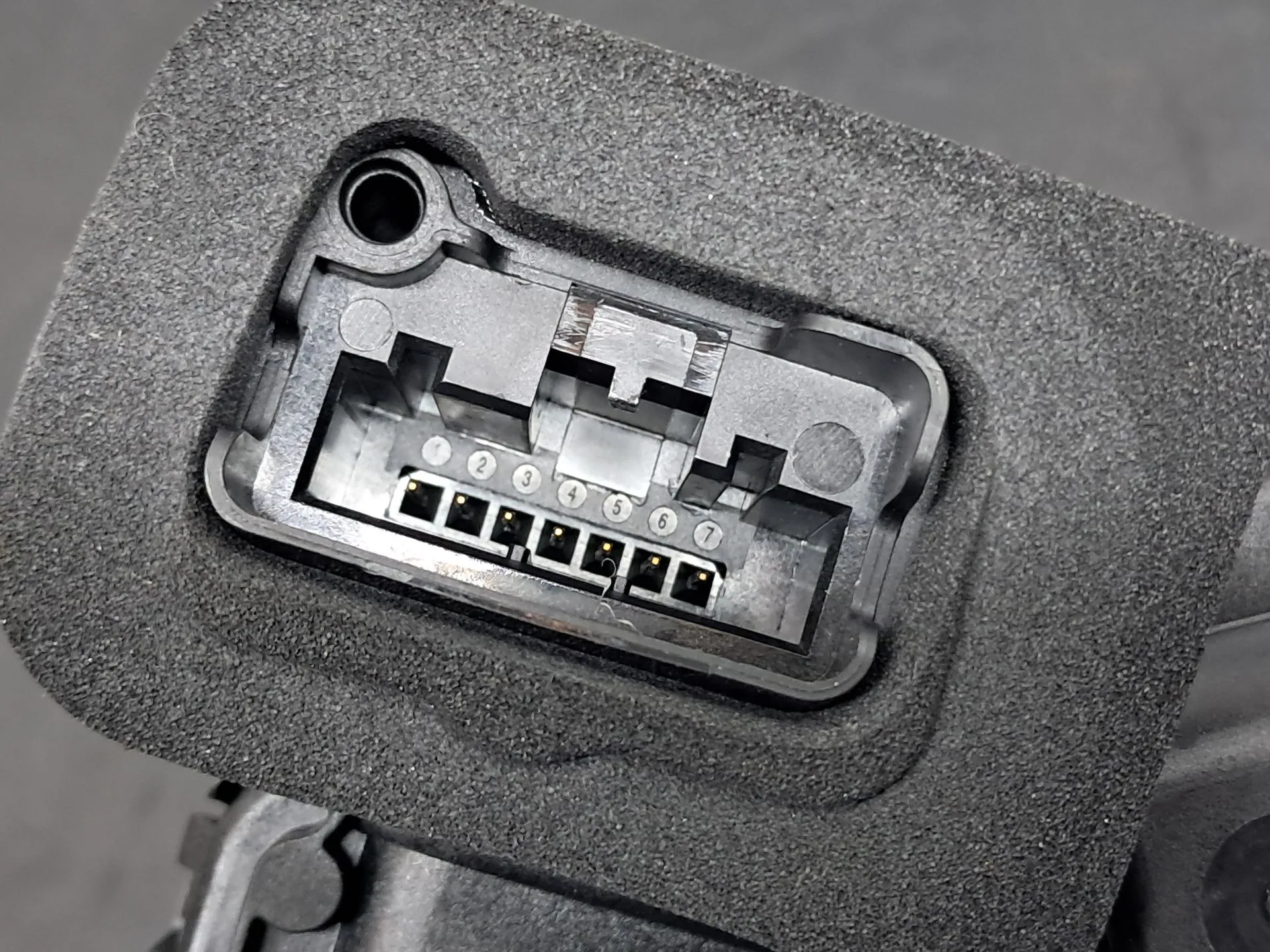 Serrure Arrière Gauche AUDI Q3 Sportback (F3N) Imagem-6