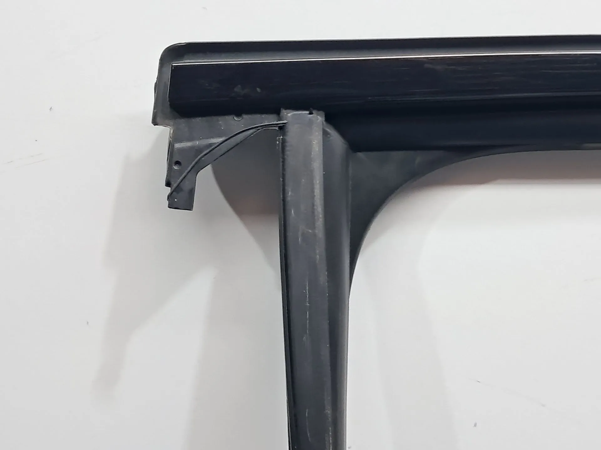 Goma genérica AUDI Q3 Sportback (F3N) Imagem-4