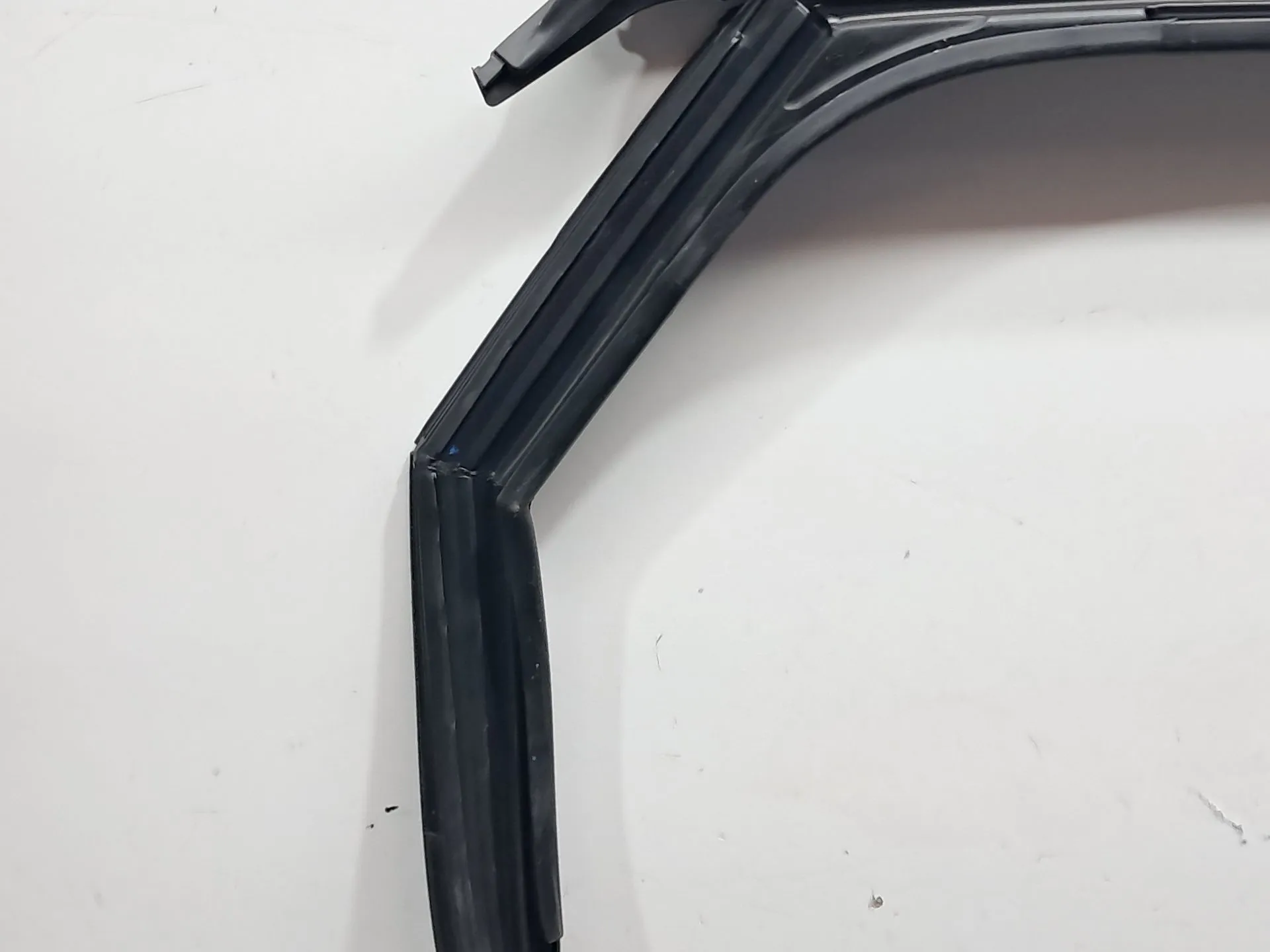 Goma genérica AUDI Q3 Sportback (F3N) Imagem-18