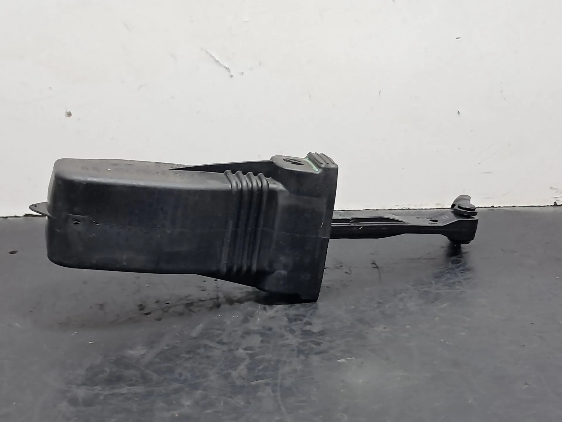 Limitatore porta  posteriore sinistro AUDI Q3 Sportback (F3N) Imagem-5