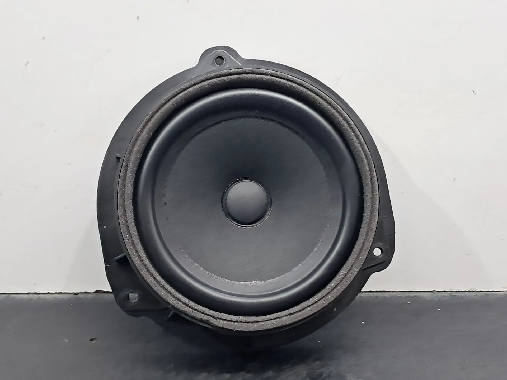 Columna de sonido AUDI Q3 Sportback (F3N)