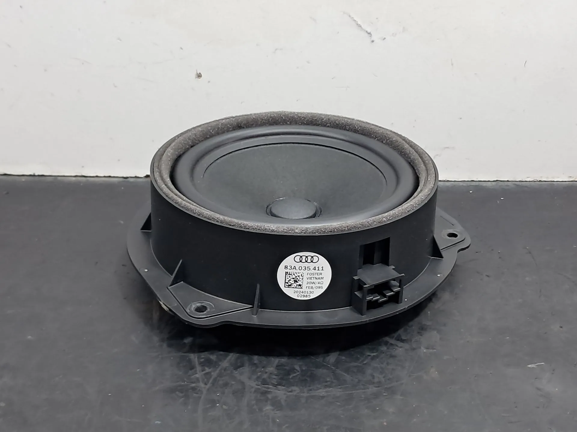 Colonne de son AUDI Q3 Sportback (F3N) Imagem-1