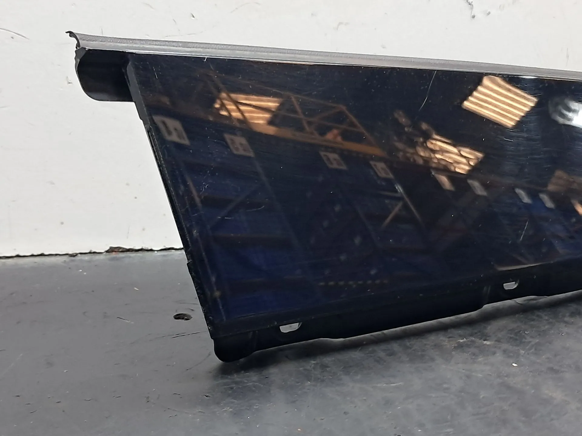 Modanatura porta posteriore sinistra AUDI Q3 Sportback (F3N) Imagem-1