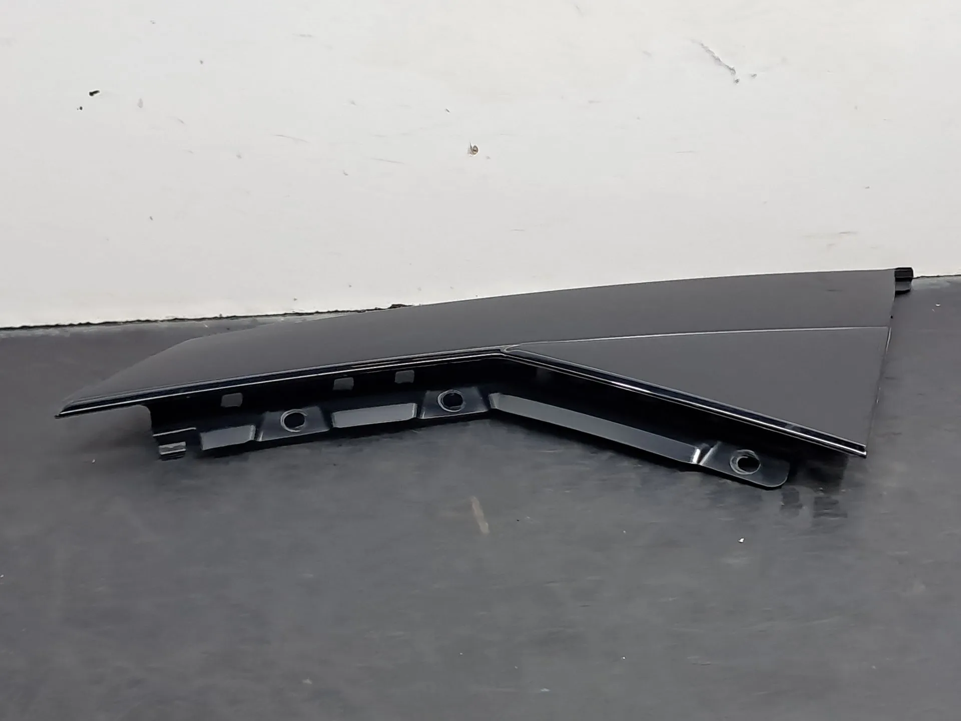 Modanatura porta posteriore sinistra AUDI Q3 Sportback (F3N) Imagem-4