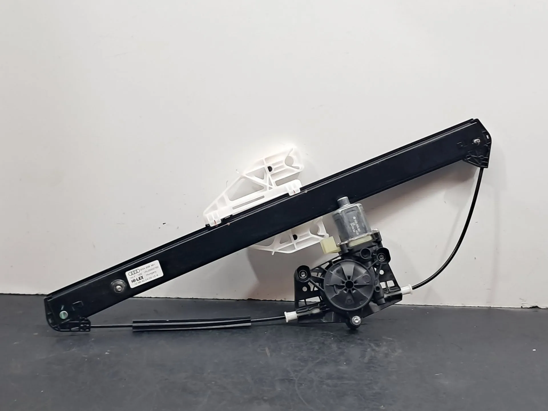 Left rear window regulator AUDI Q3 Sportback (F3N)