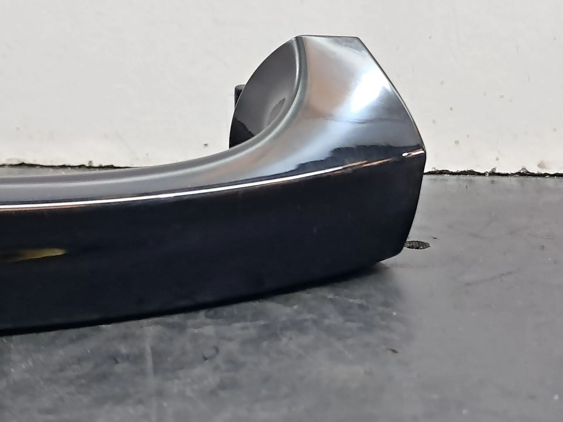 Poignée de porte arrière gauche AUDI Q3 Sportback (F3N) Imagem-2