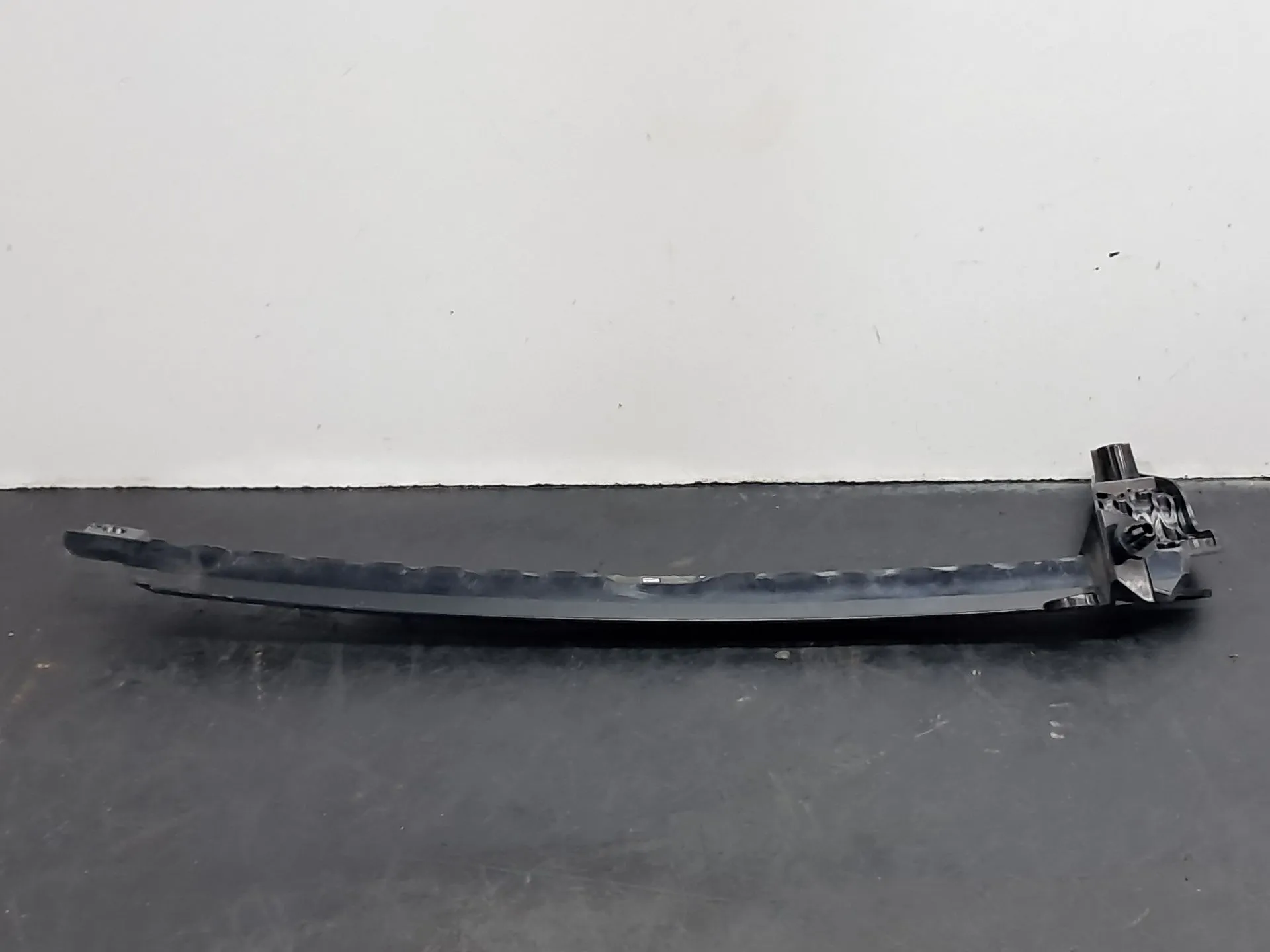 Door guide AUDI Q3 Sportback (F3N) Imagem-3