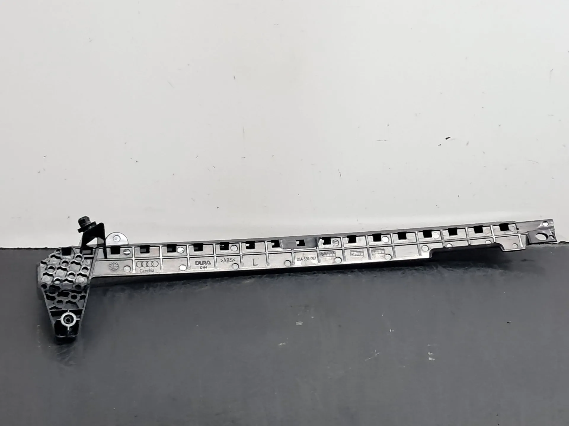 Door guide AUDI Q3 Sportback (F3N) Imagem-5