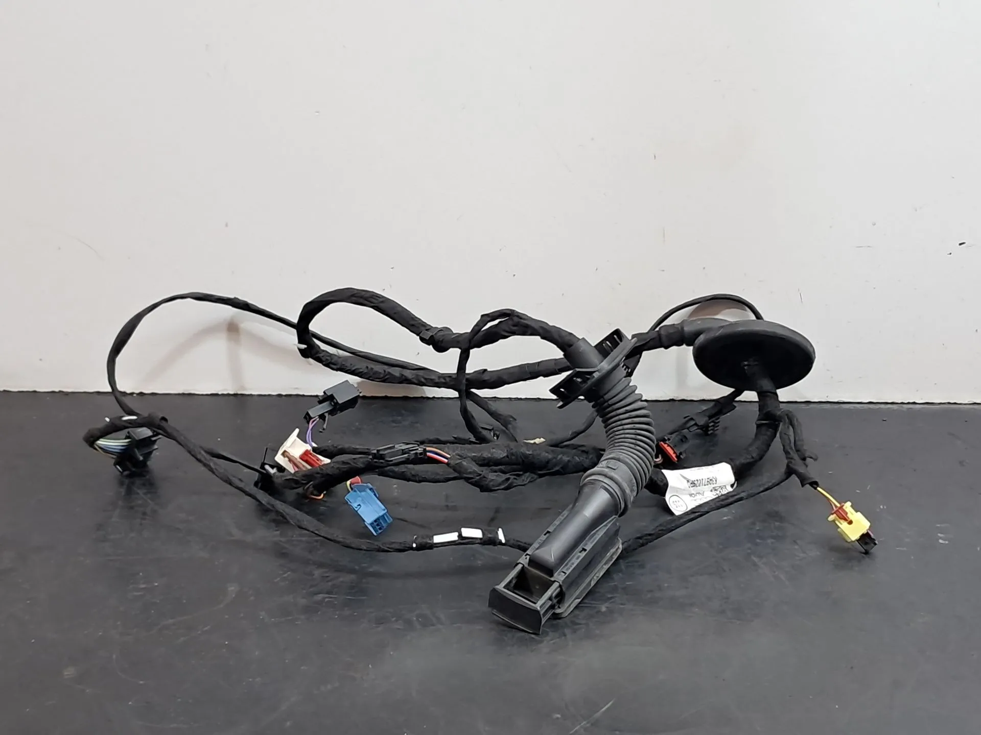 Instalación eléctrica interior / cableado interior AUDI Q3 Sportback (F3N)