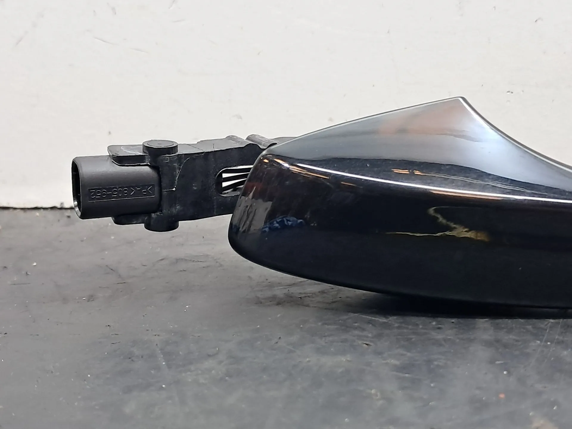 Poignée de porte avant gauche AUDI Q3 Sportback (F3N) Imagem-1